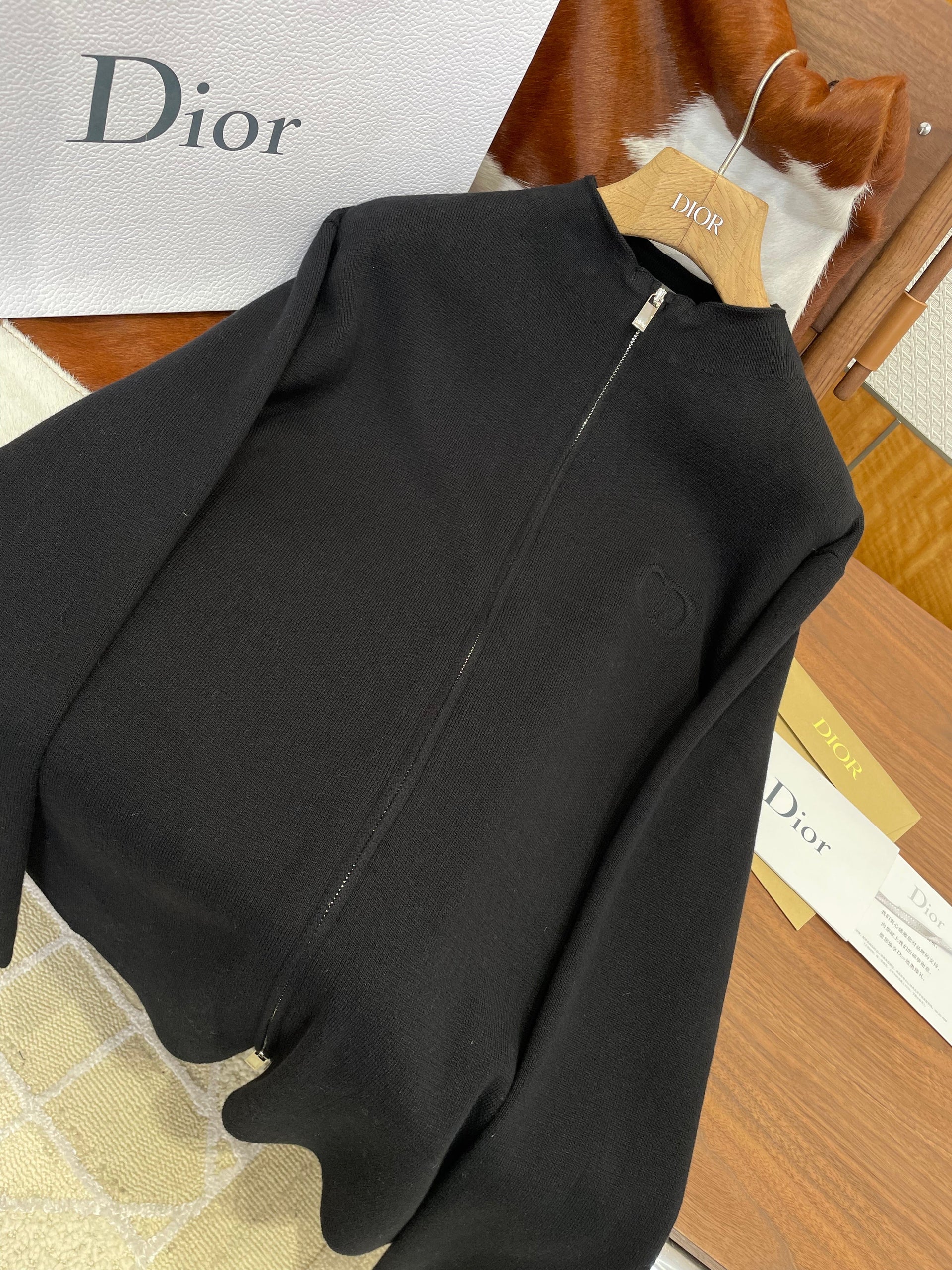 CD JUMPER