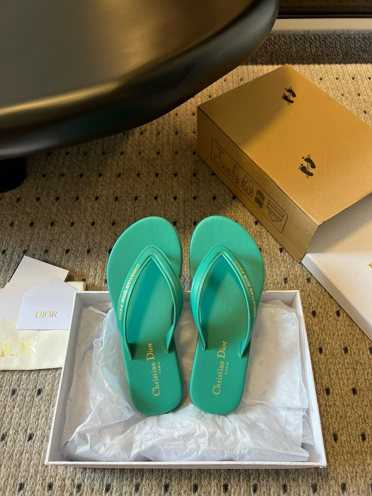 CD THONG SANDAL