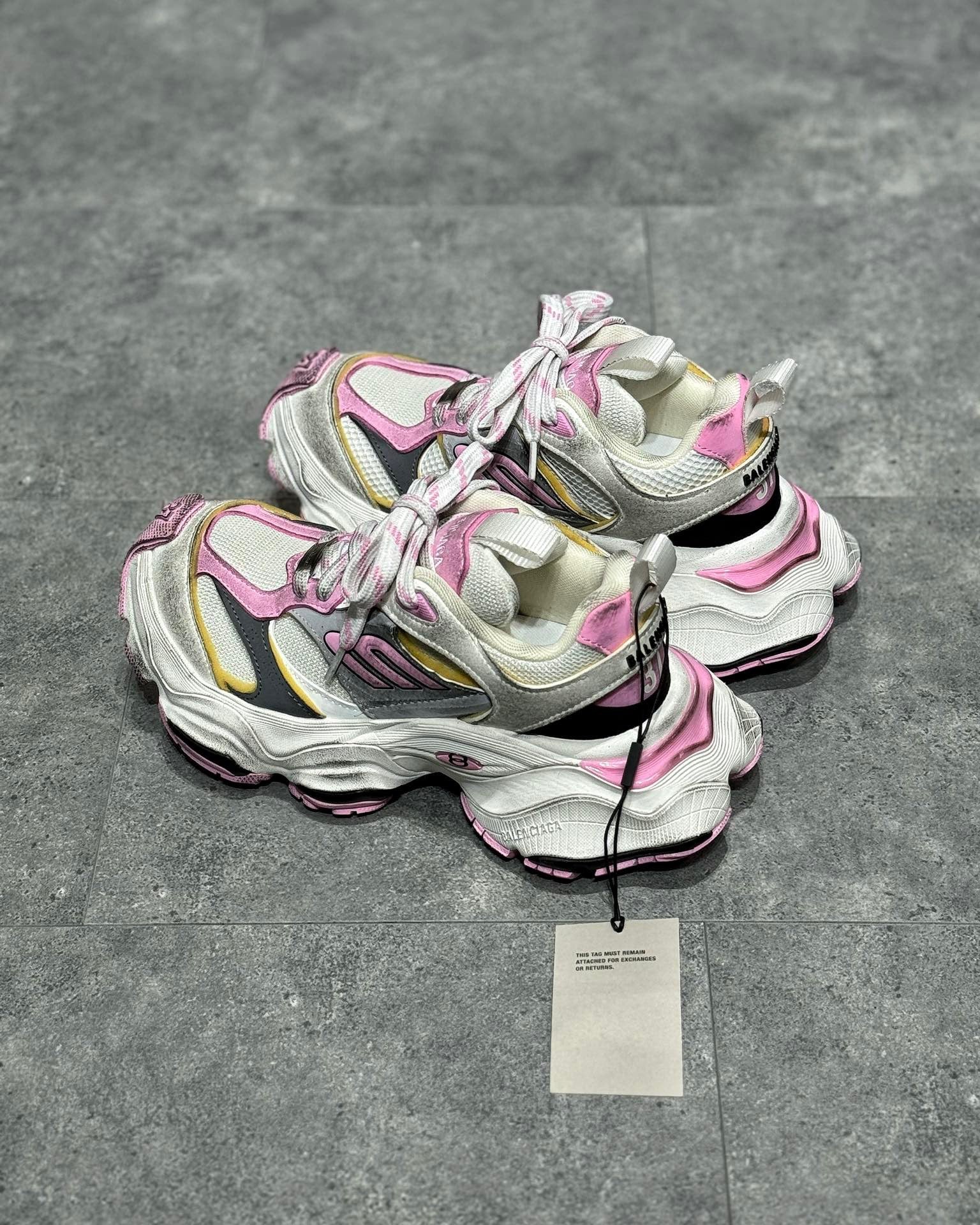 BAL CARGO TRAINERS