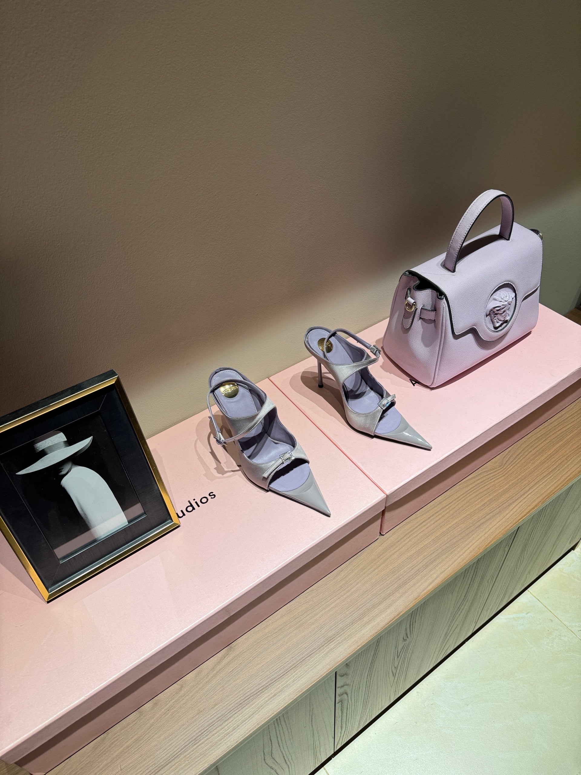 SL HEELS