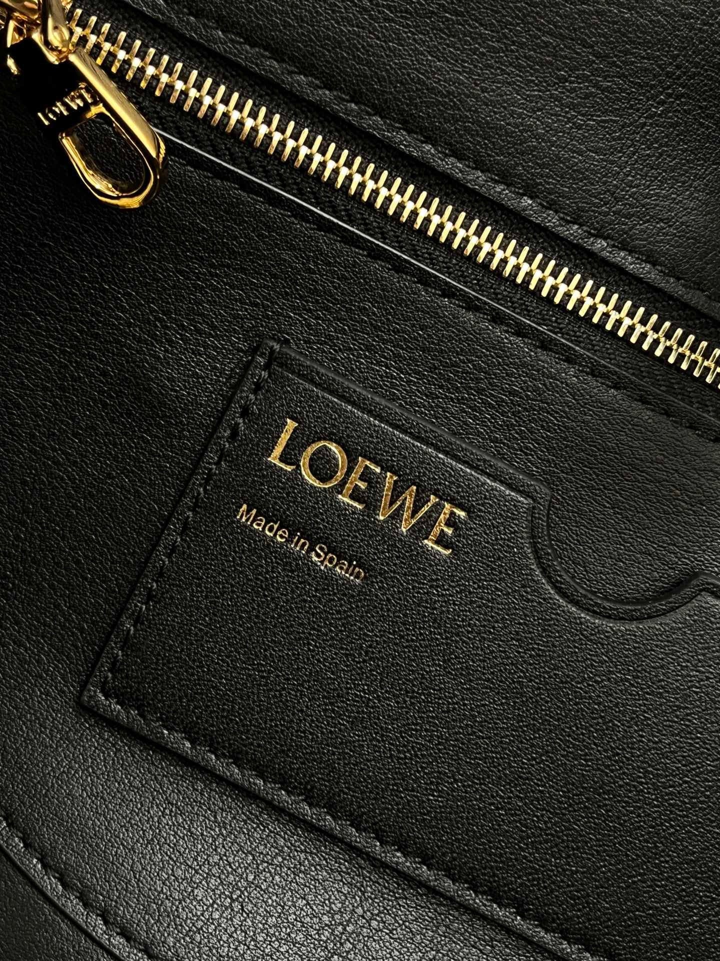 LOEW MEDIUM MADRID BAG