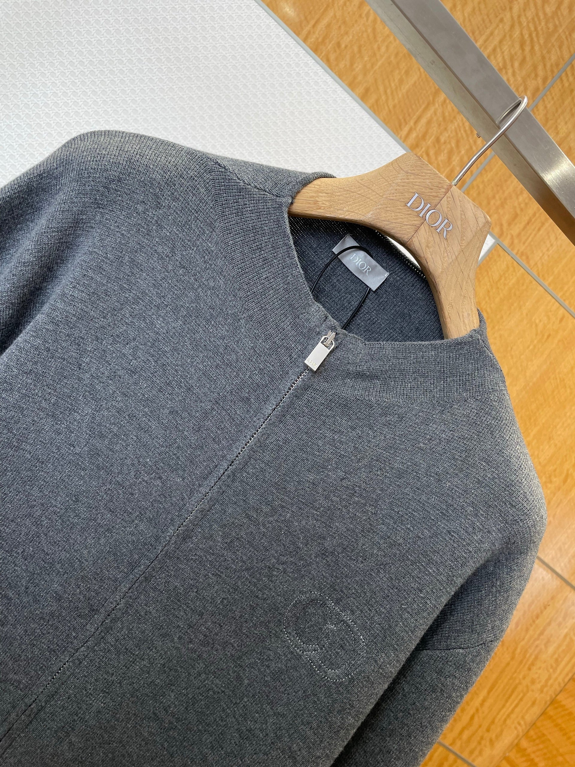 CD JUMPER