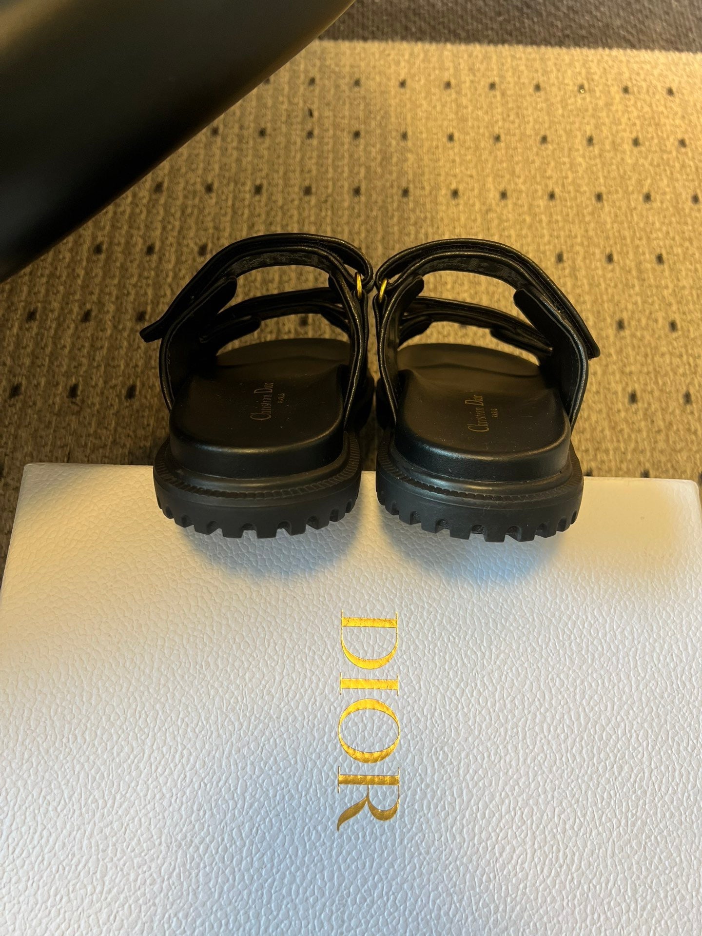 CD DIORACT SANDALS