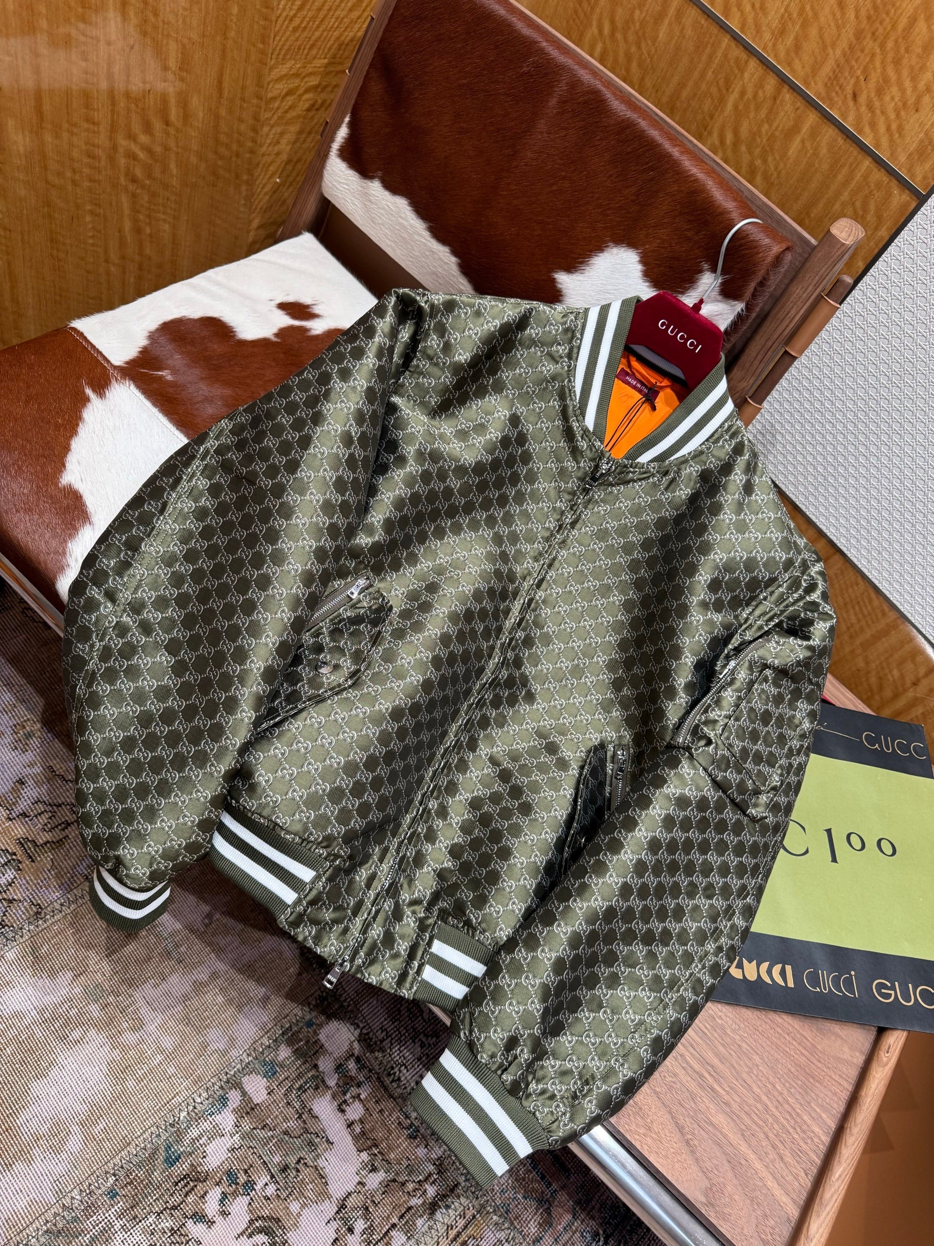 GG BOMBER JACKET
