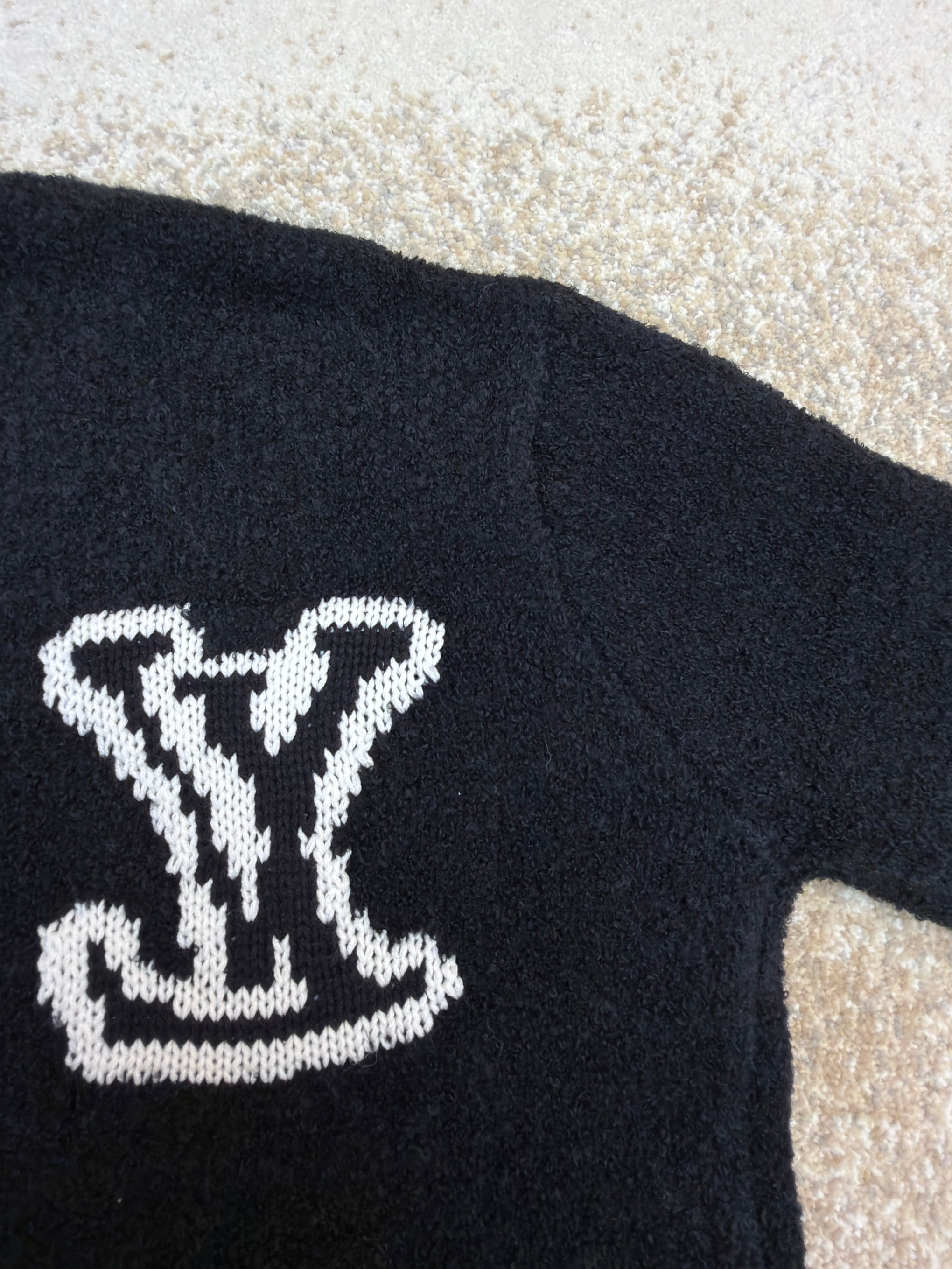LOU JUMPER