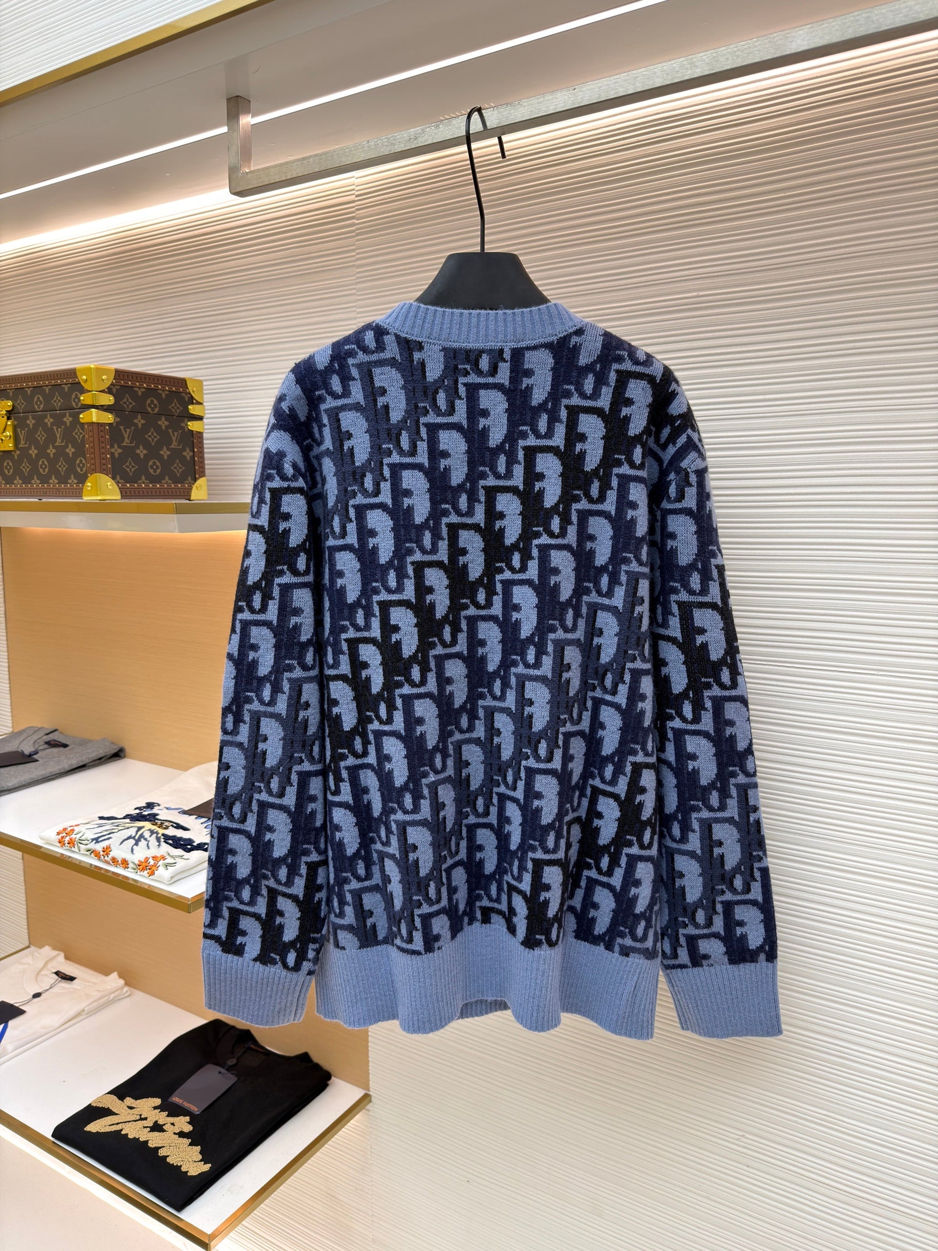 CD JUMPER