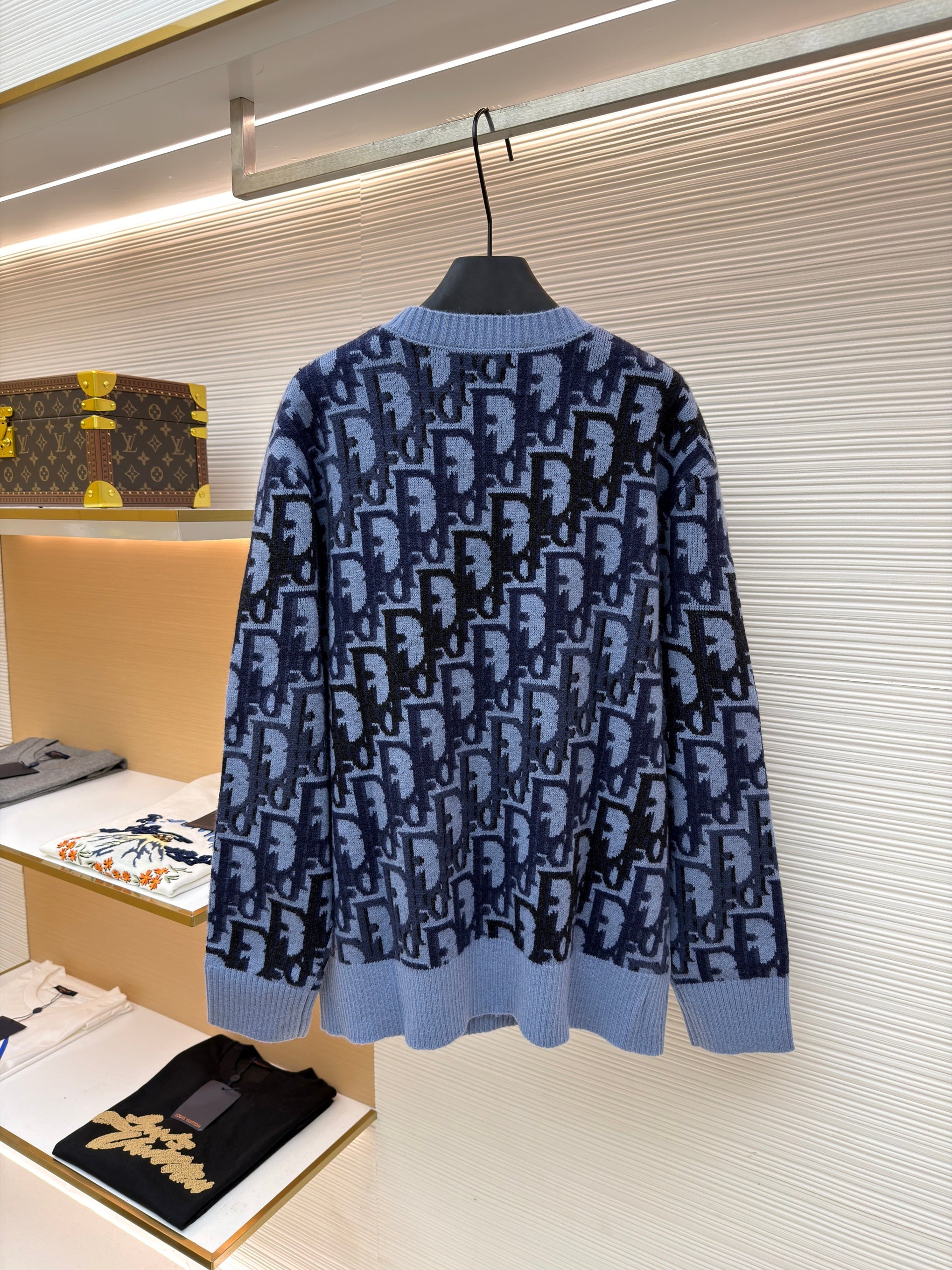CD JUMPER