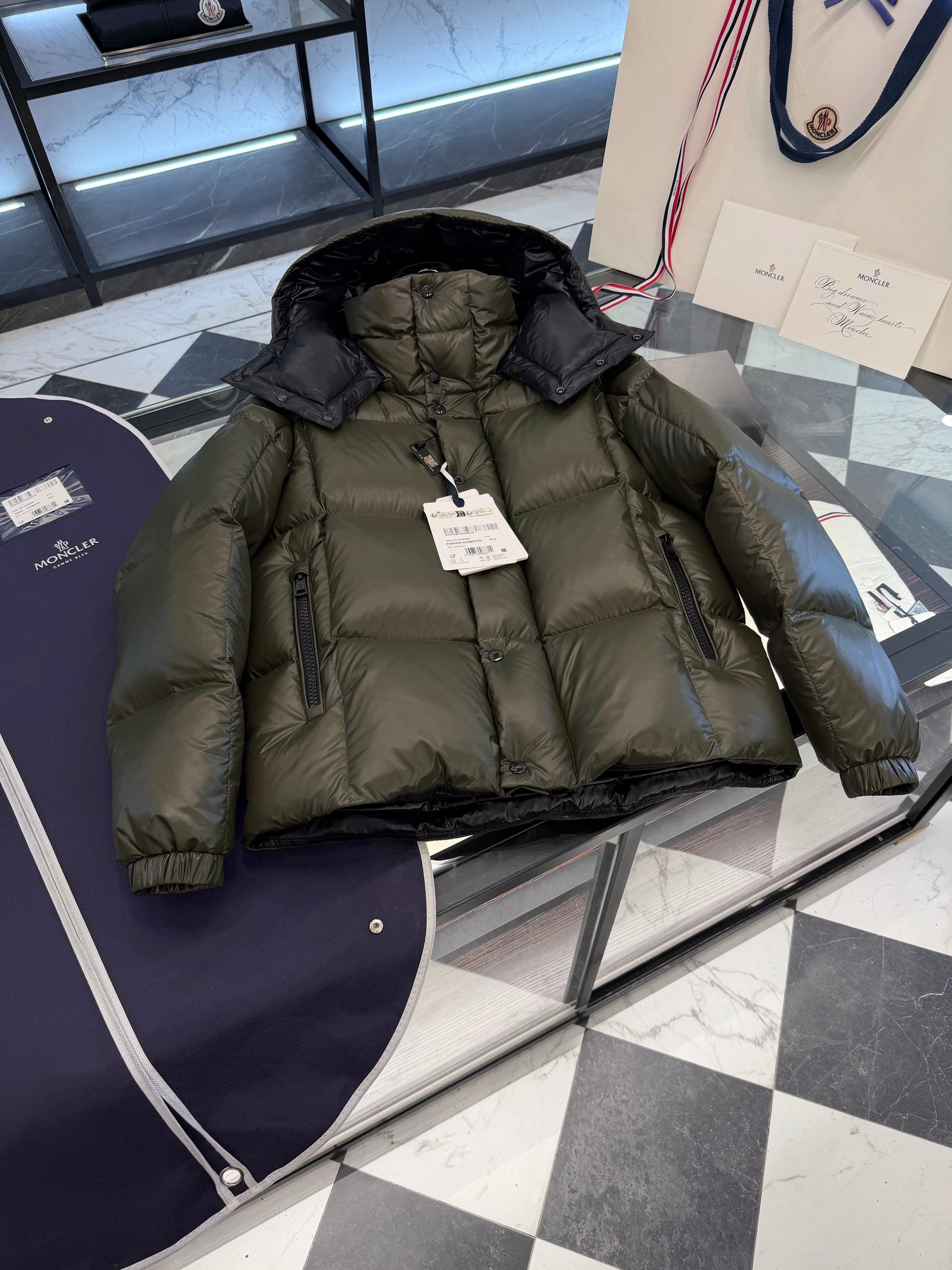 MONC PARANA JACKET