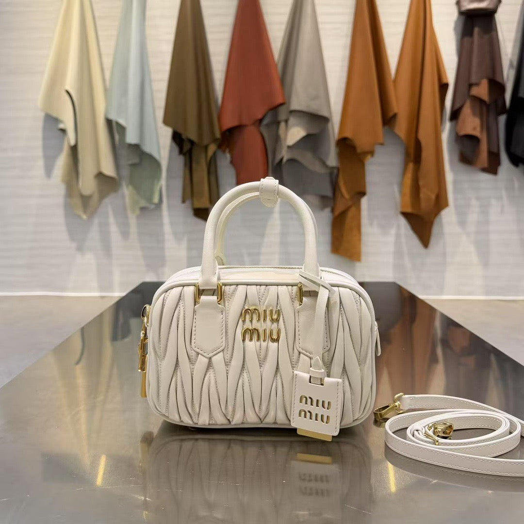MIU M ARCADIE MATELASSE BAG