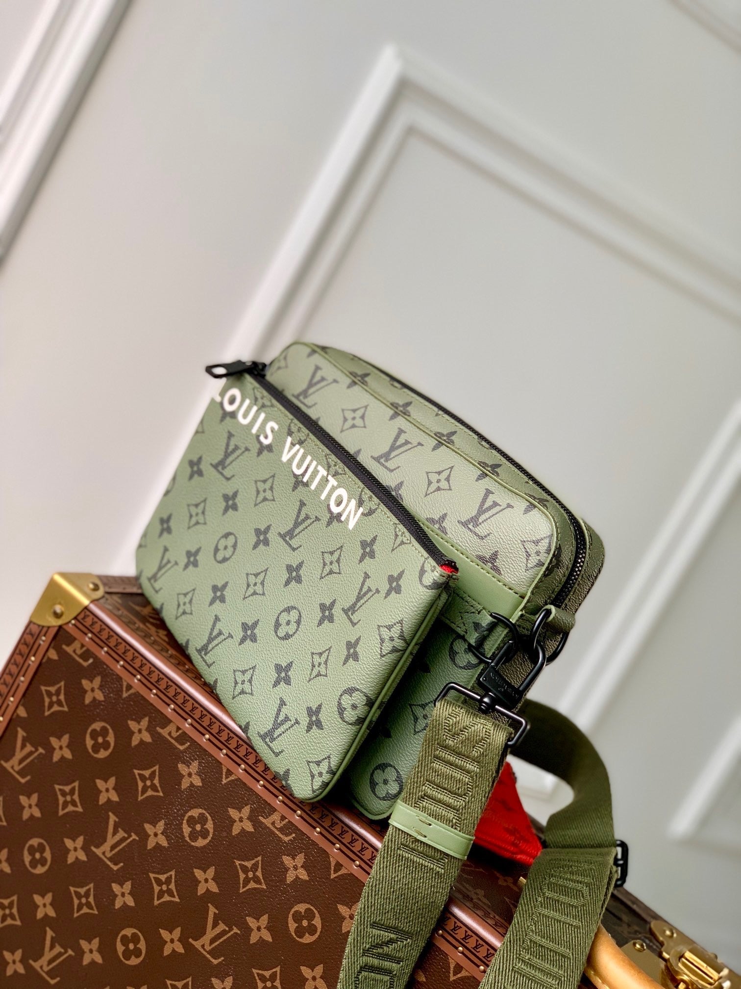 LOU TRIO MESSENGER BAG