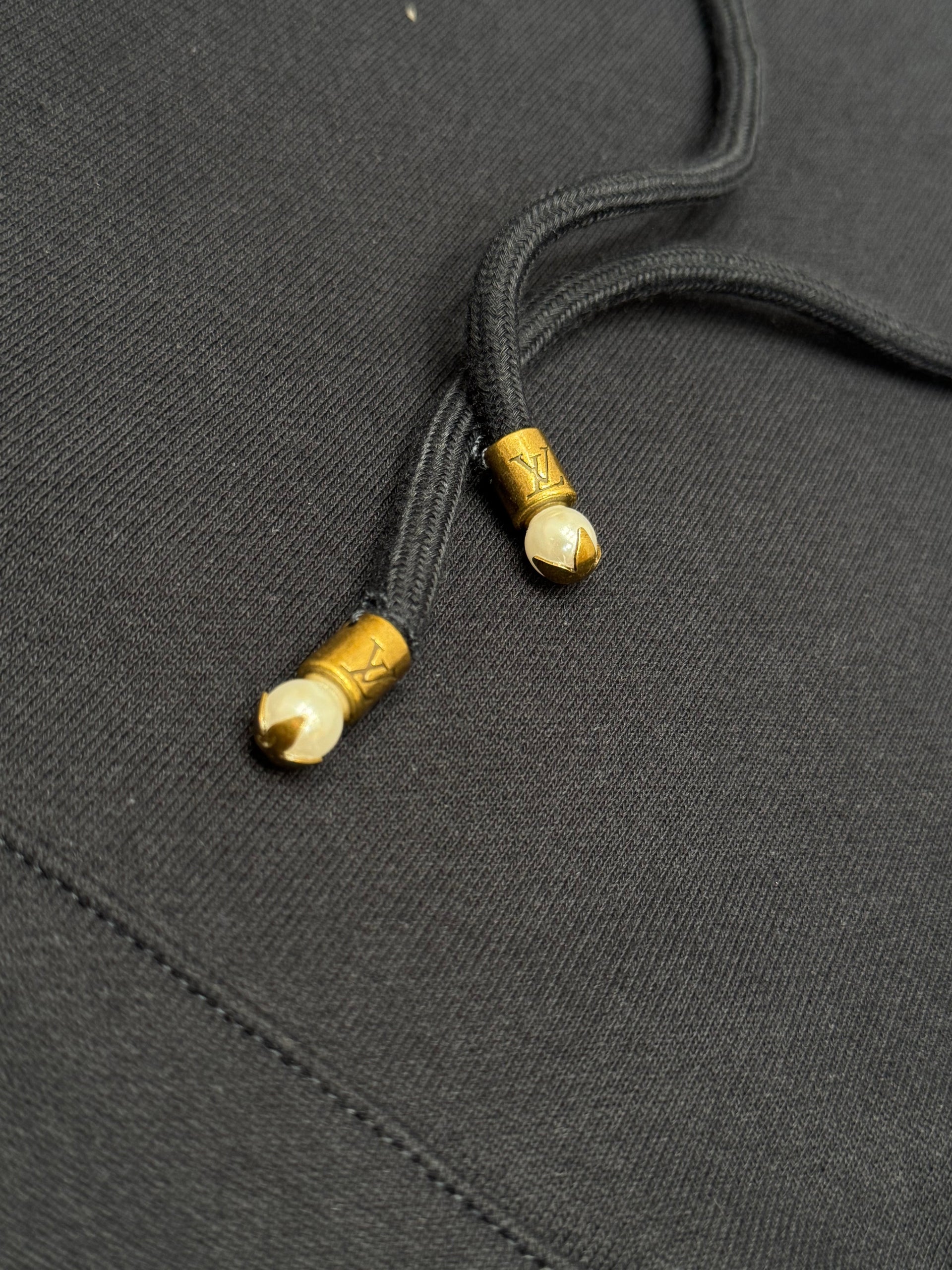 LOU HOODIE