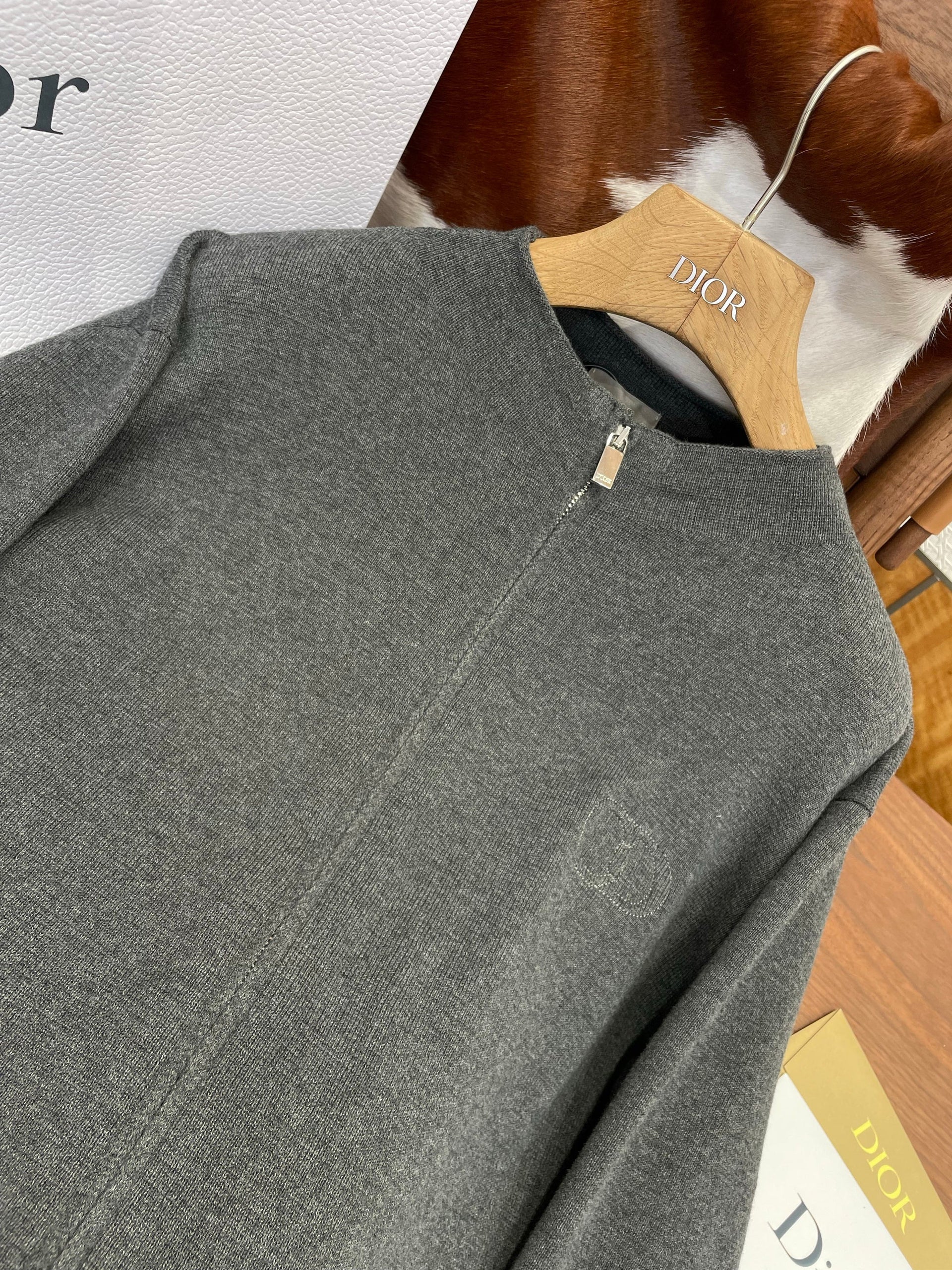 CD JUMPER