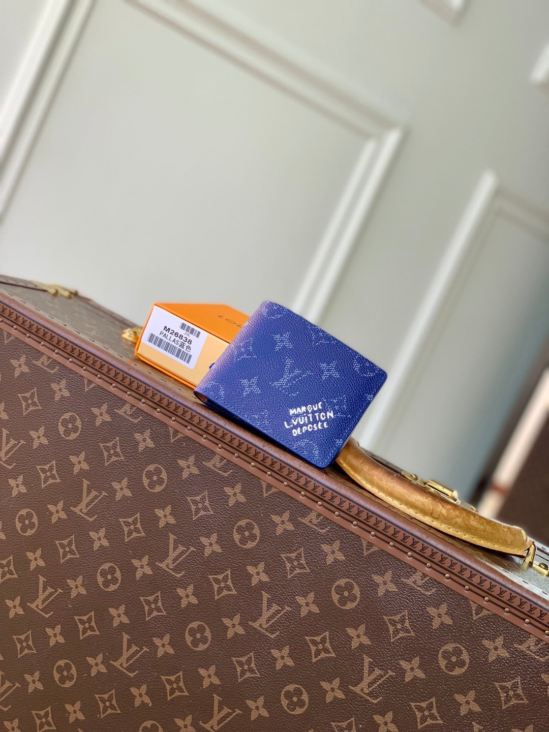 LOU SLENDER WALLET