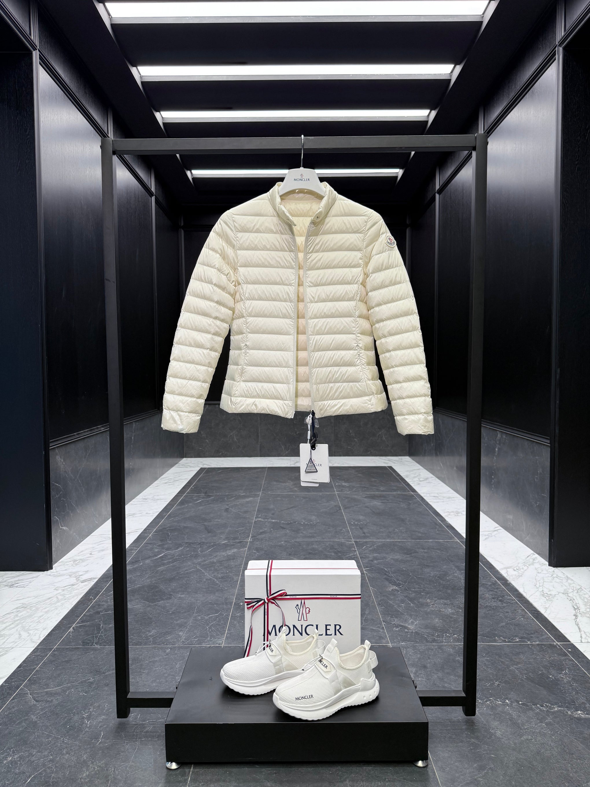 MONC IGELLE JACKET
