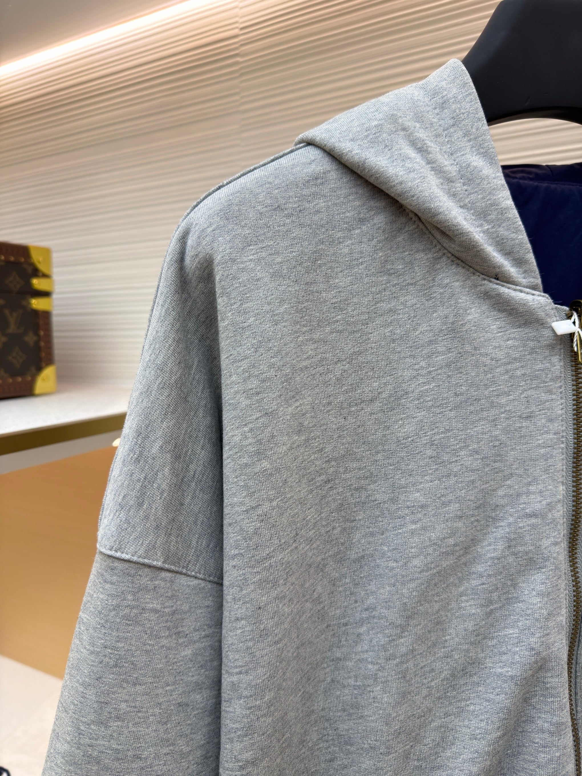 BAL ZIP HOODIE