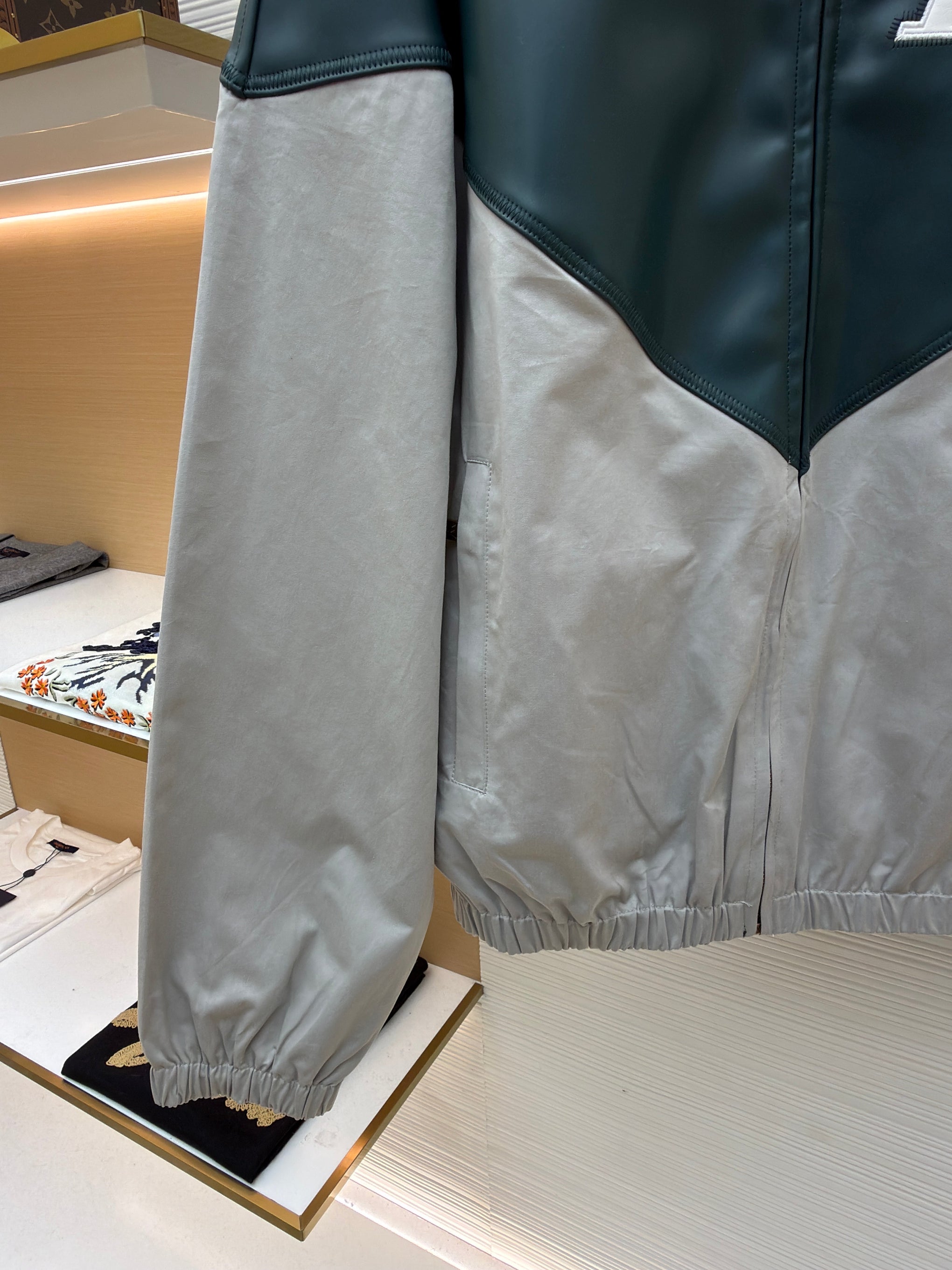 LOU JACKET