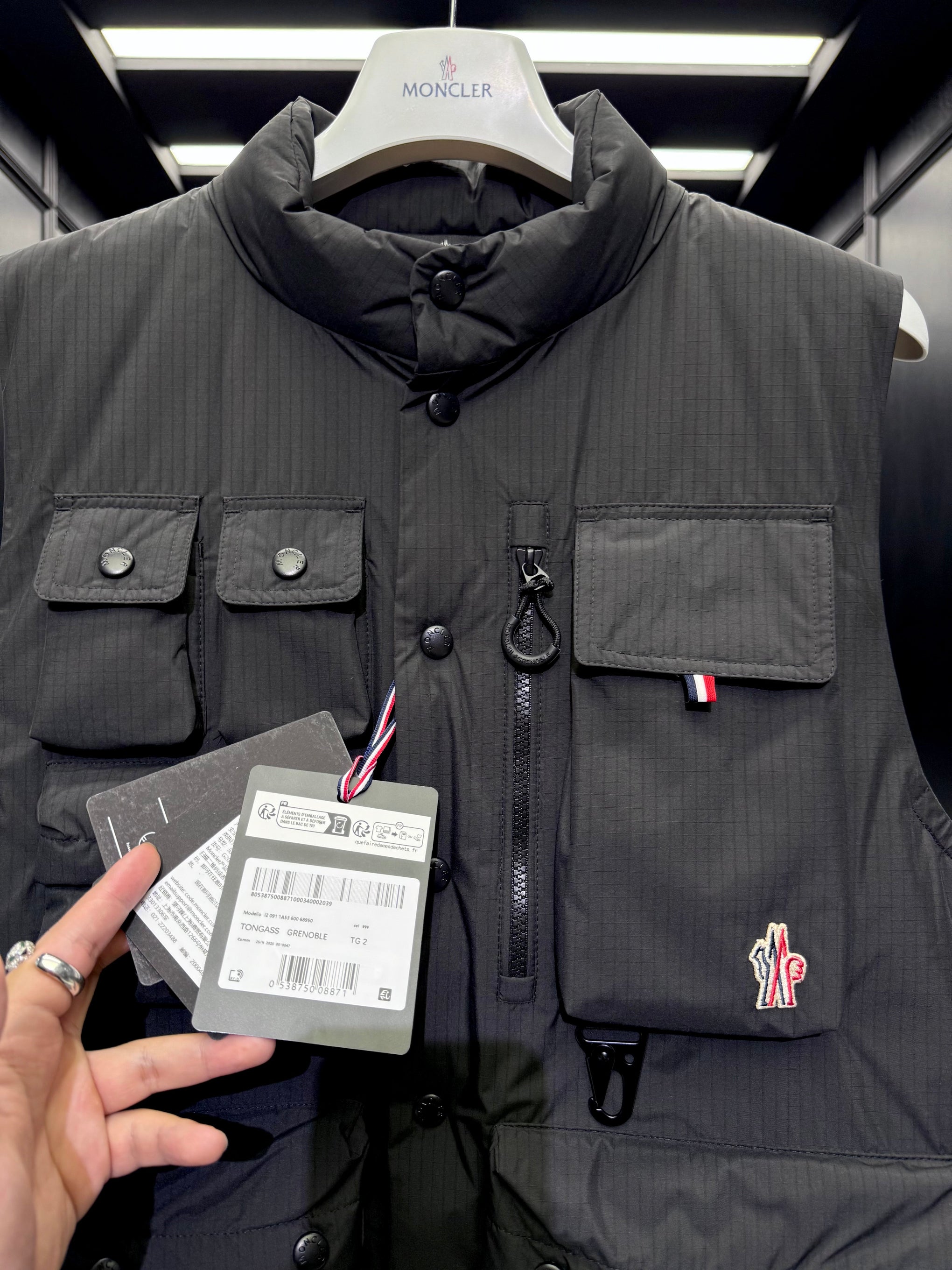 MONC TONGASS VEST