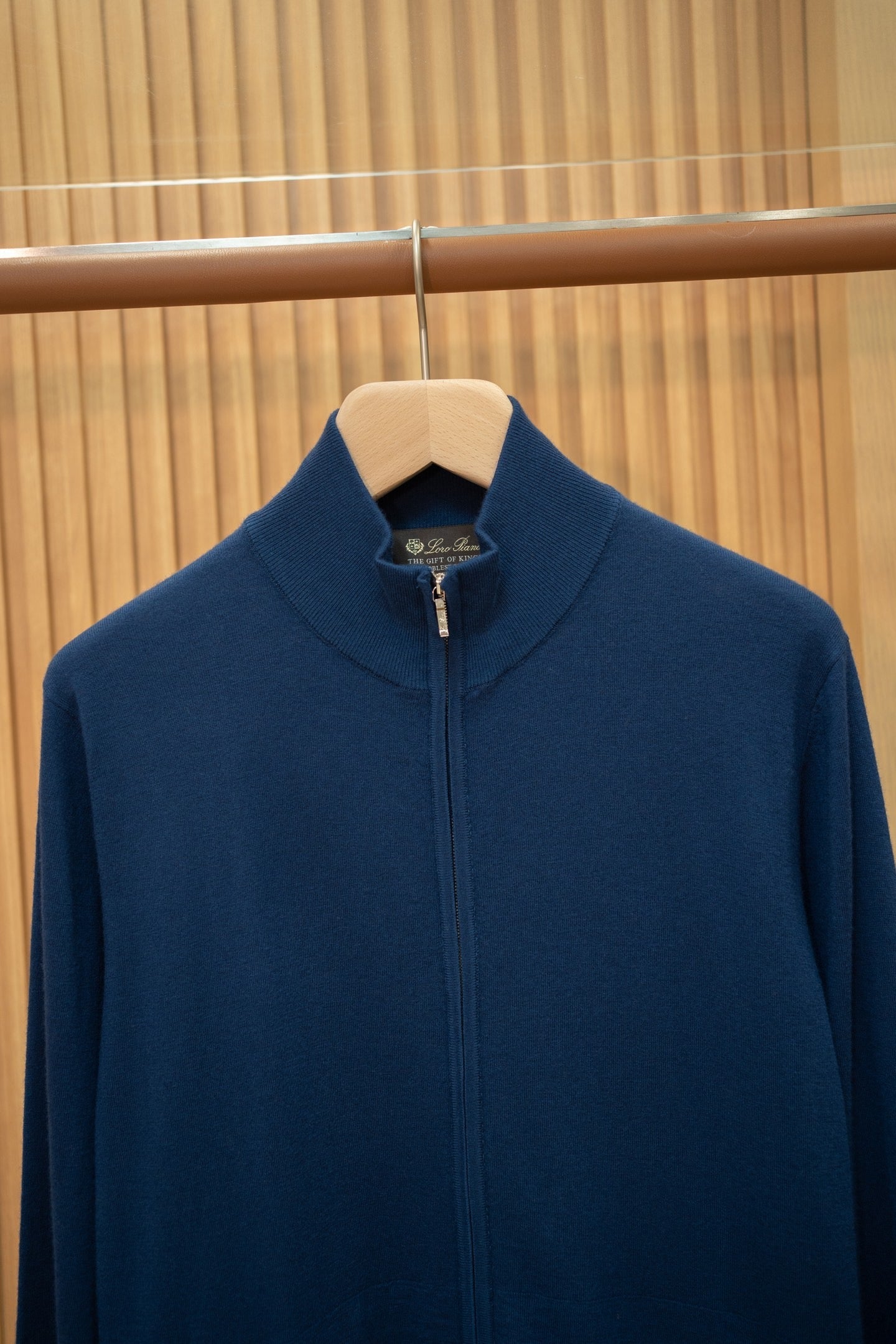 LORO P WOOL CARDIGAN