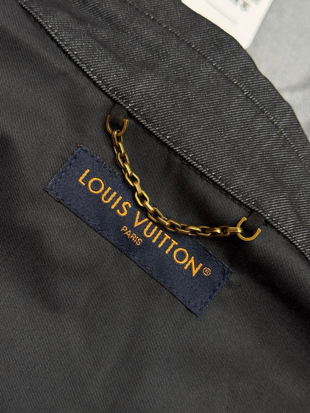 LOU SHORTS