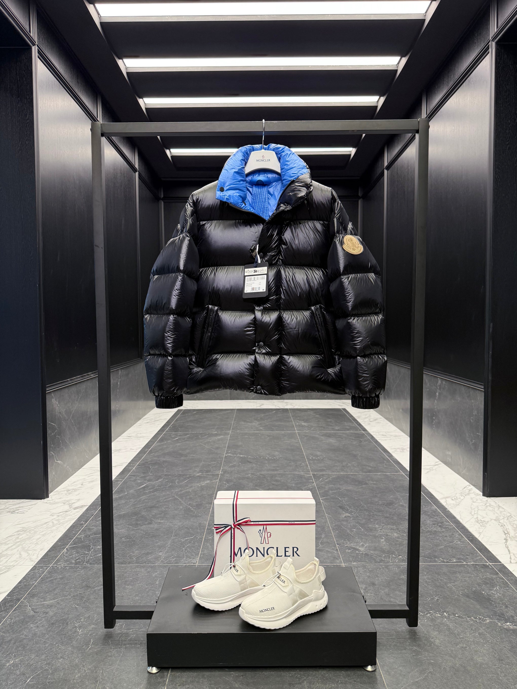 MONC DERVOX JACKET