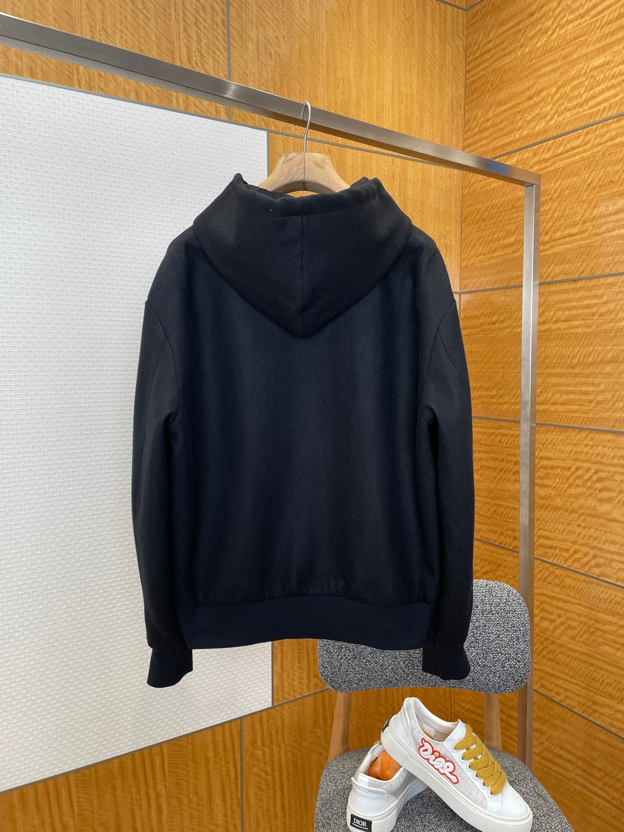 LOU ZIP HOODIE