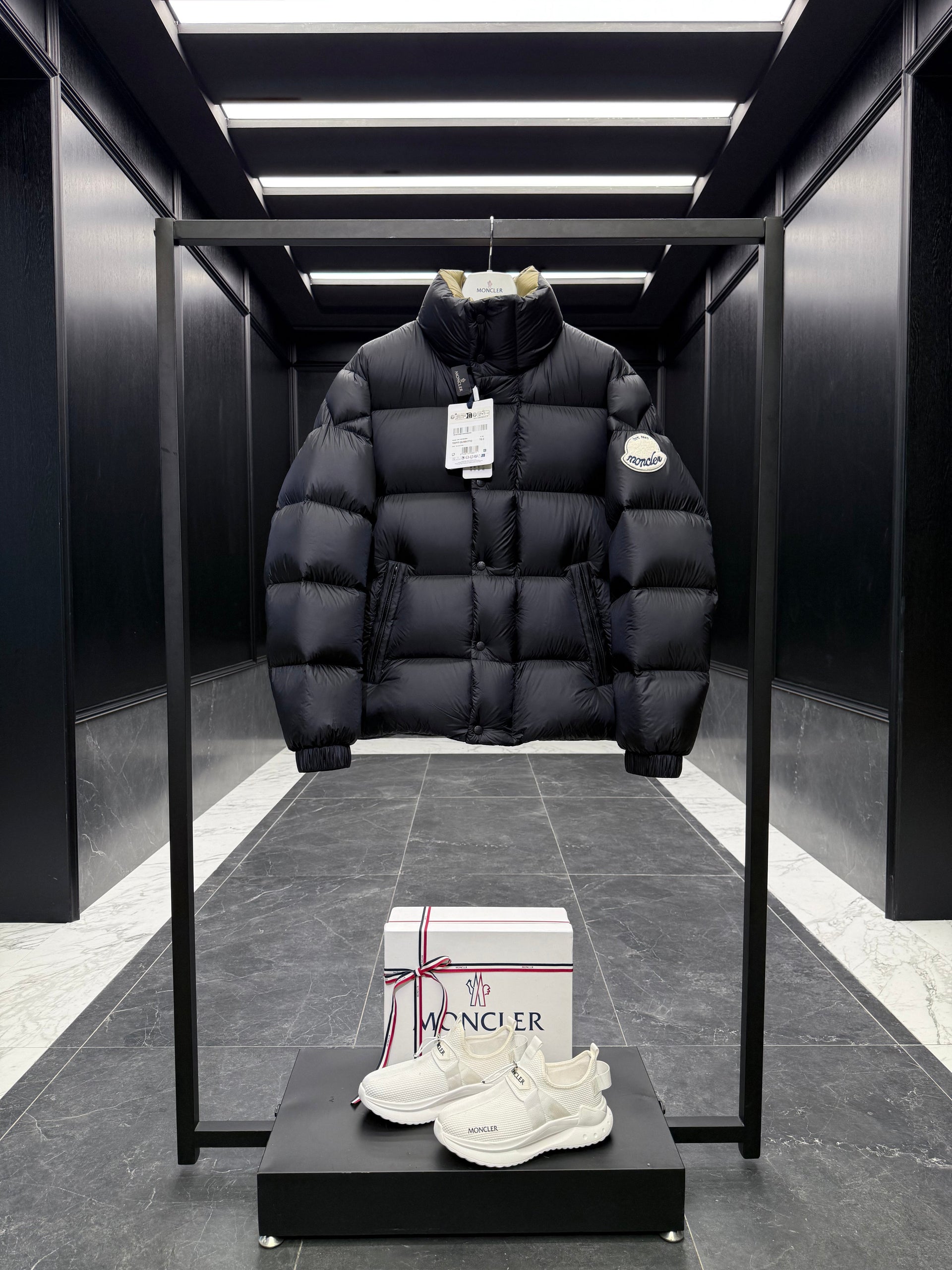 MONC TRIPITI JACKET