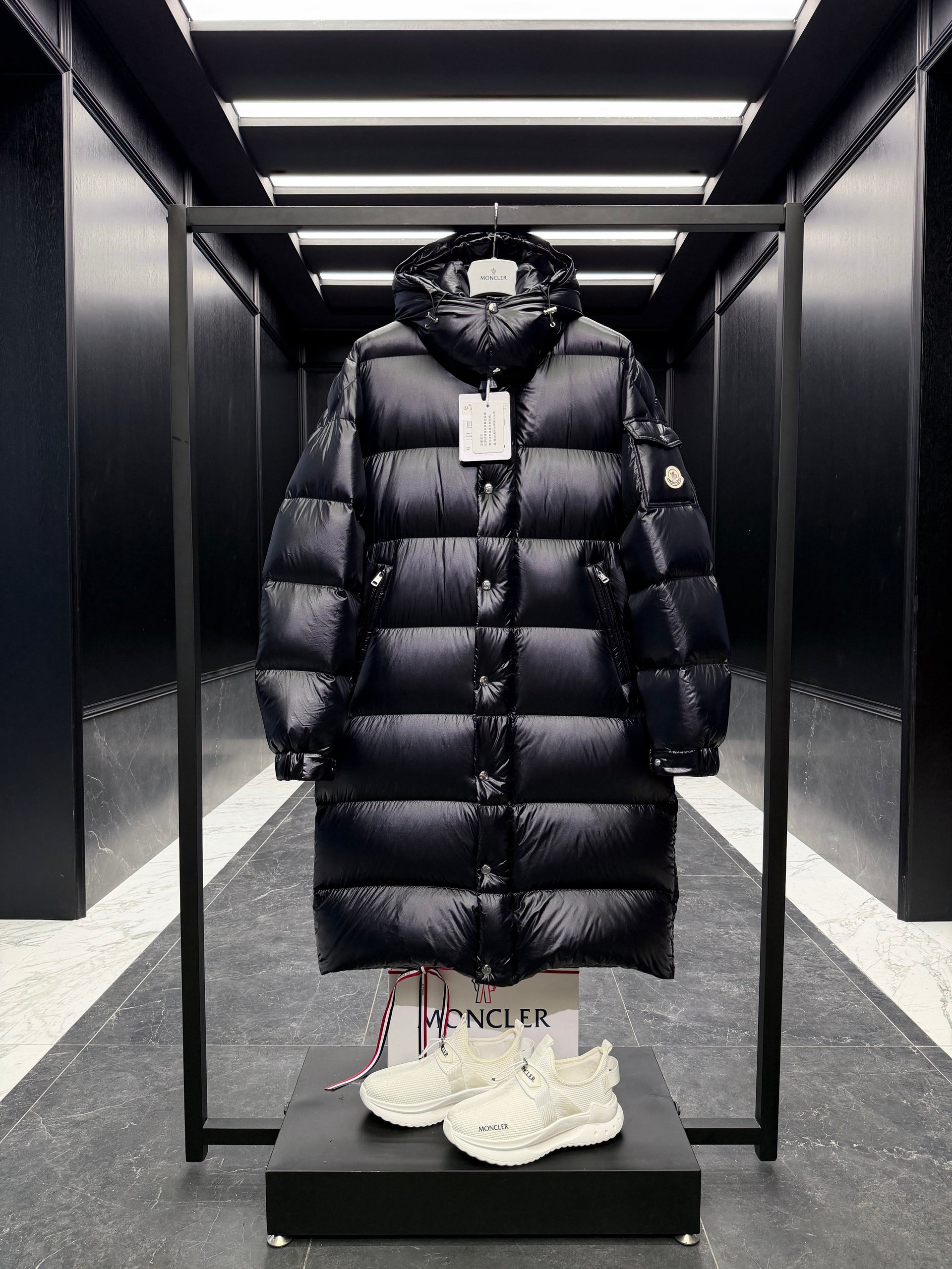MONC HANOVERIAN COAT