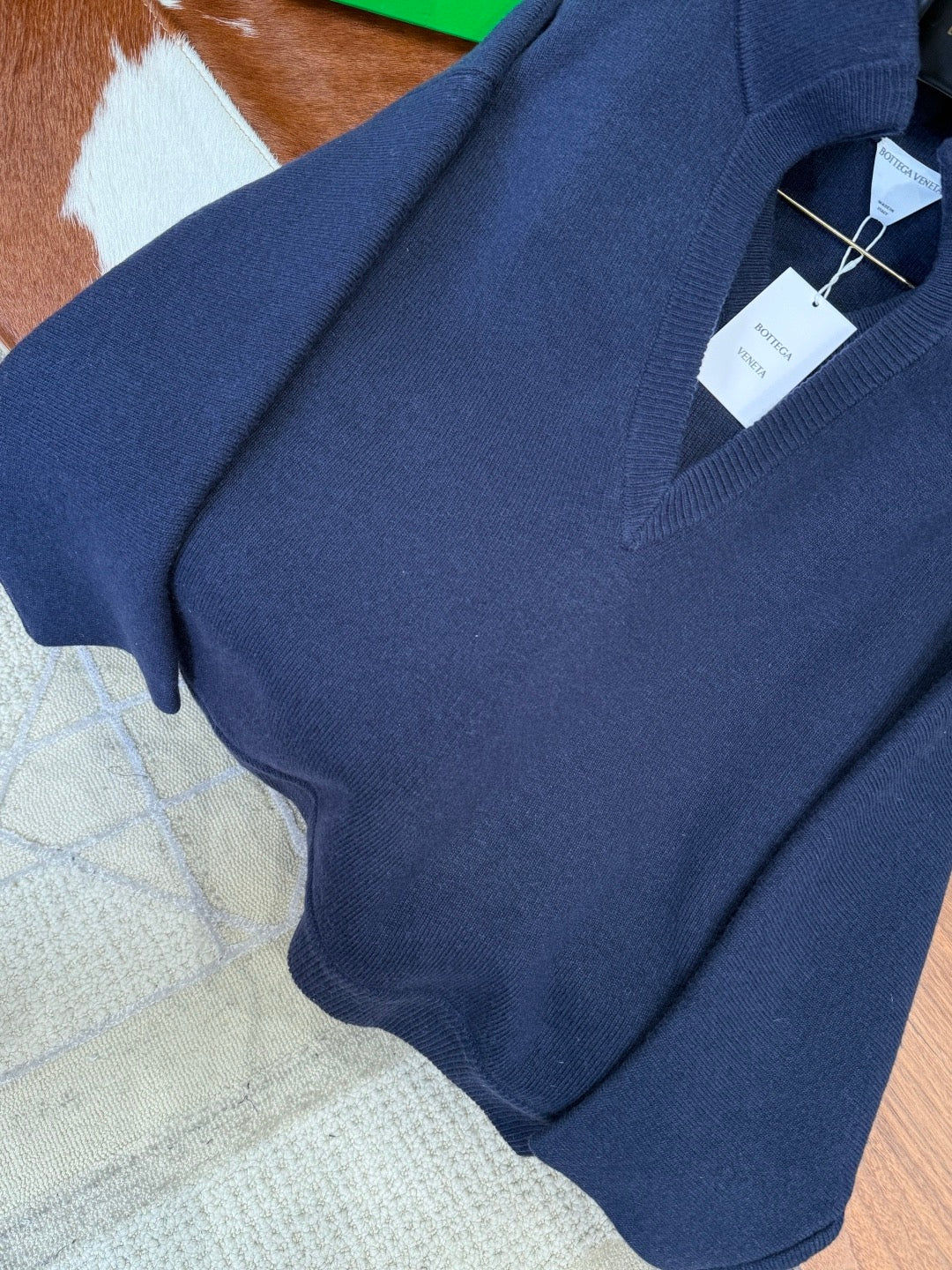 BOTT V JUMPER