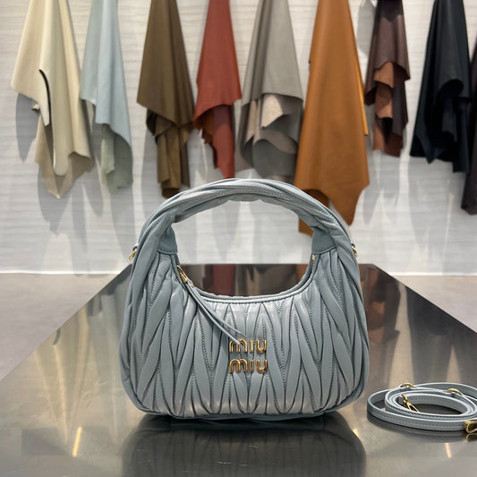 MIU M WANDER BAG