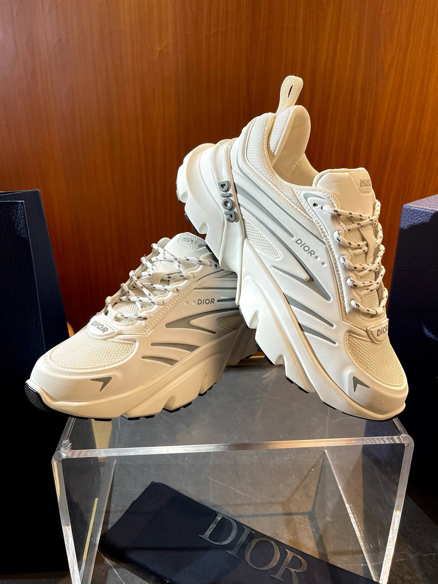 CD B44 SNEAKER