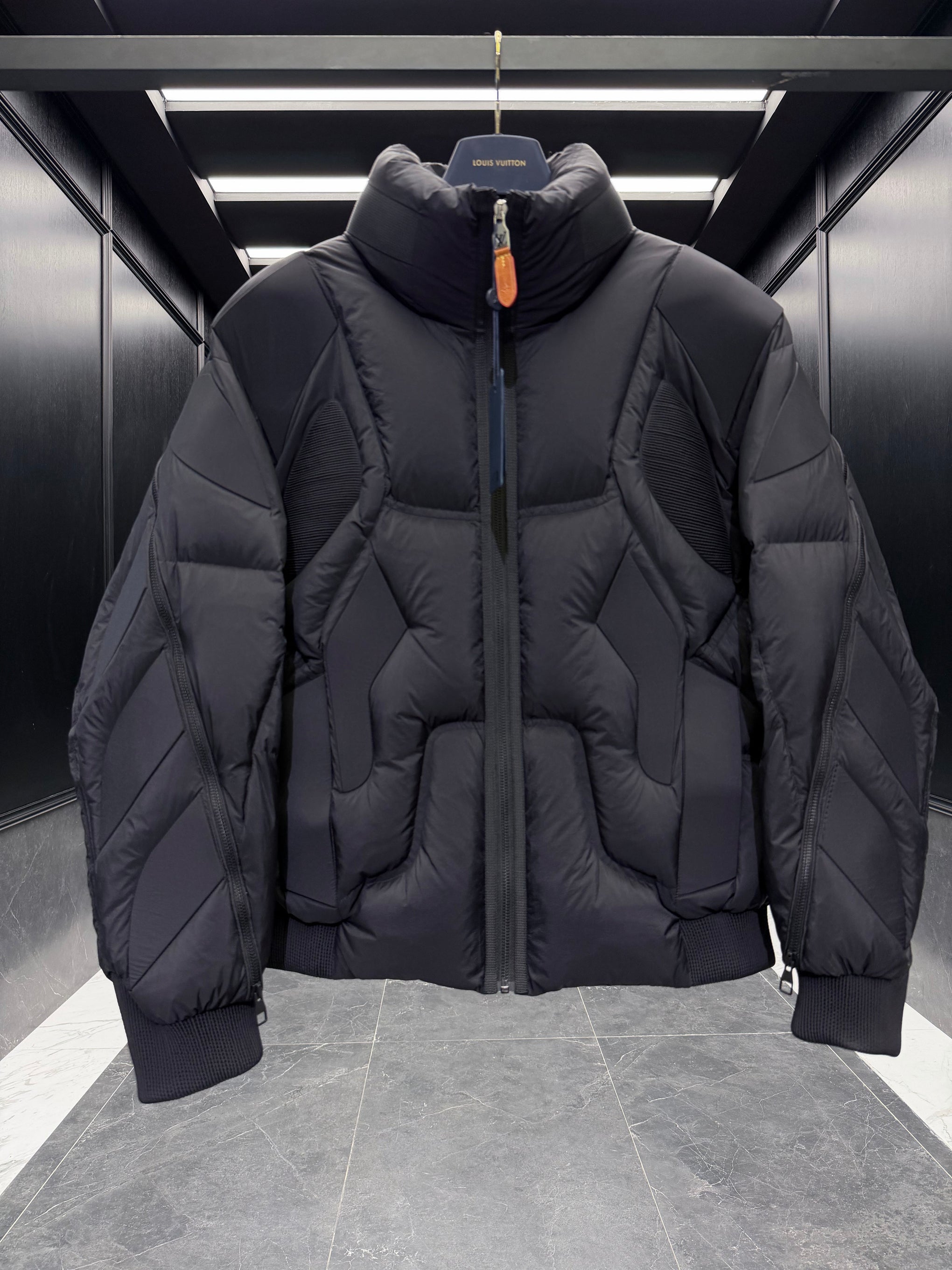 LOU JACKET