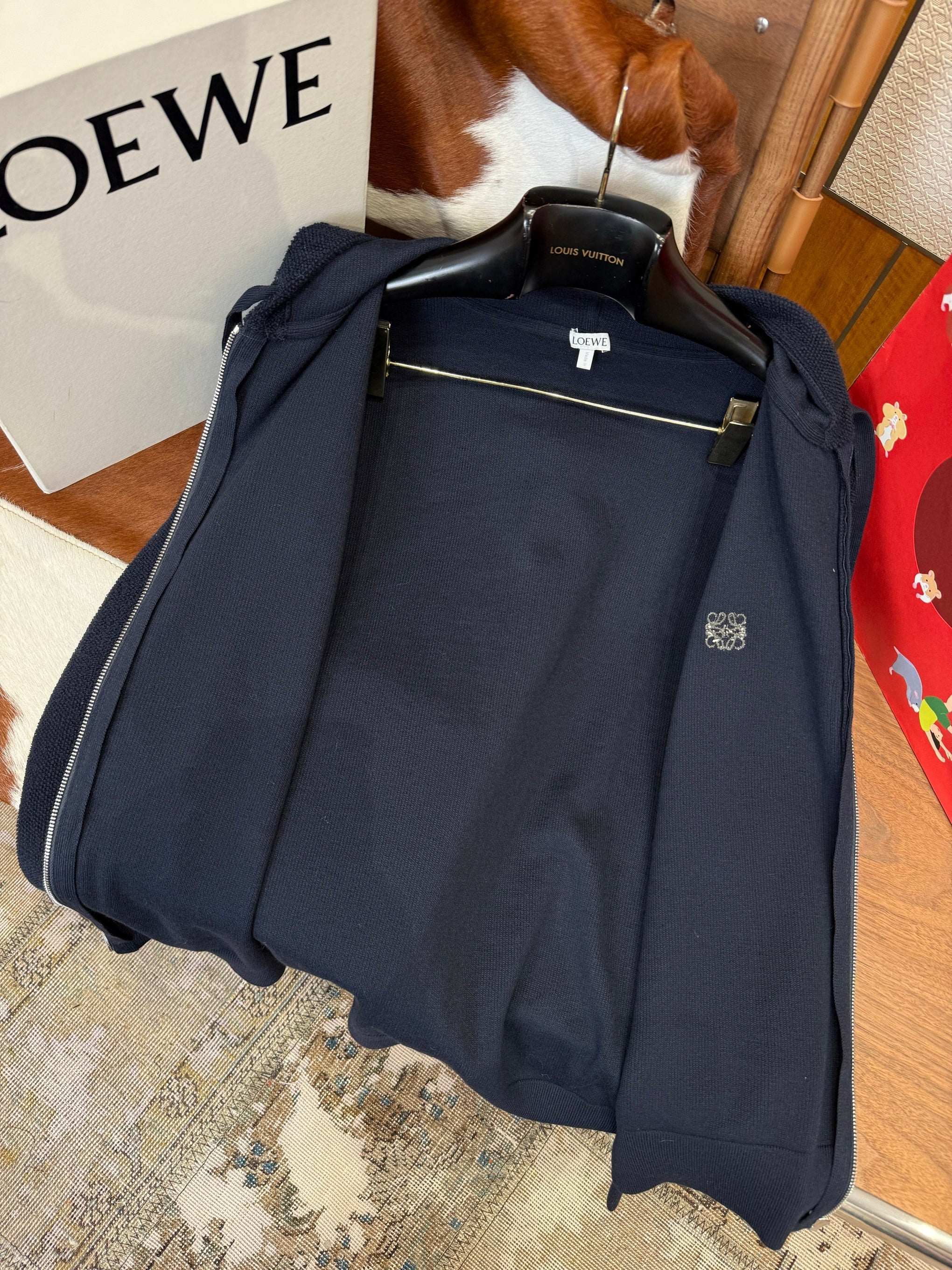 LOEW ZIP HOODIE