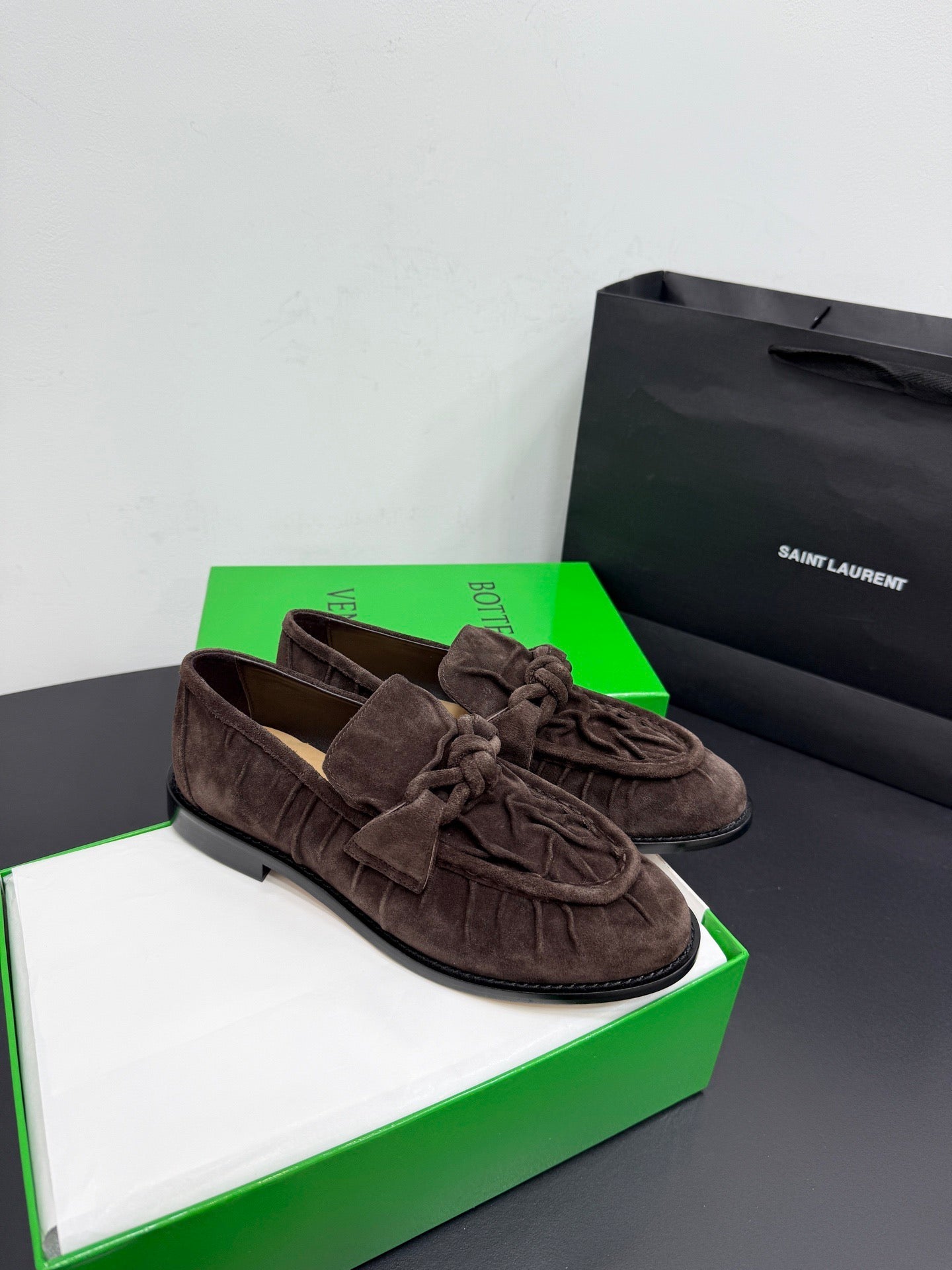 BOTT V LOAFERS