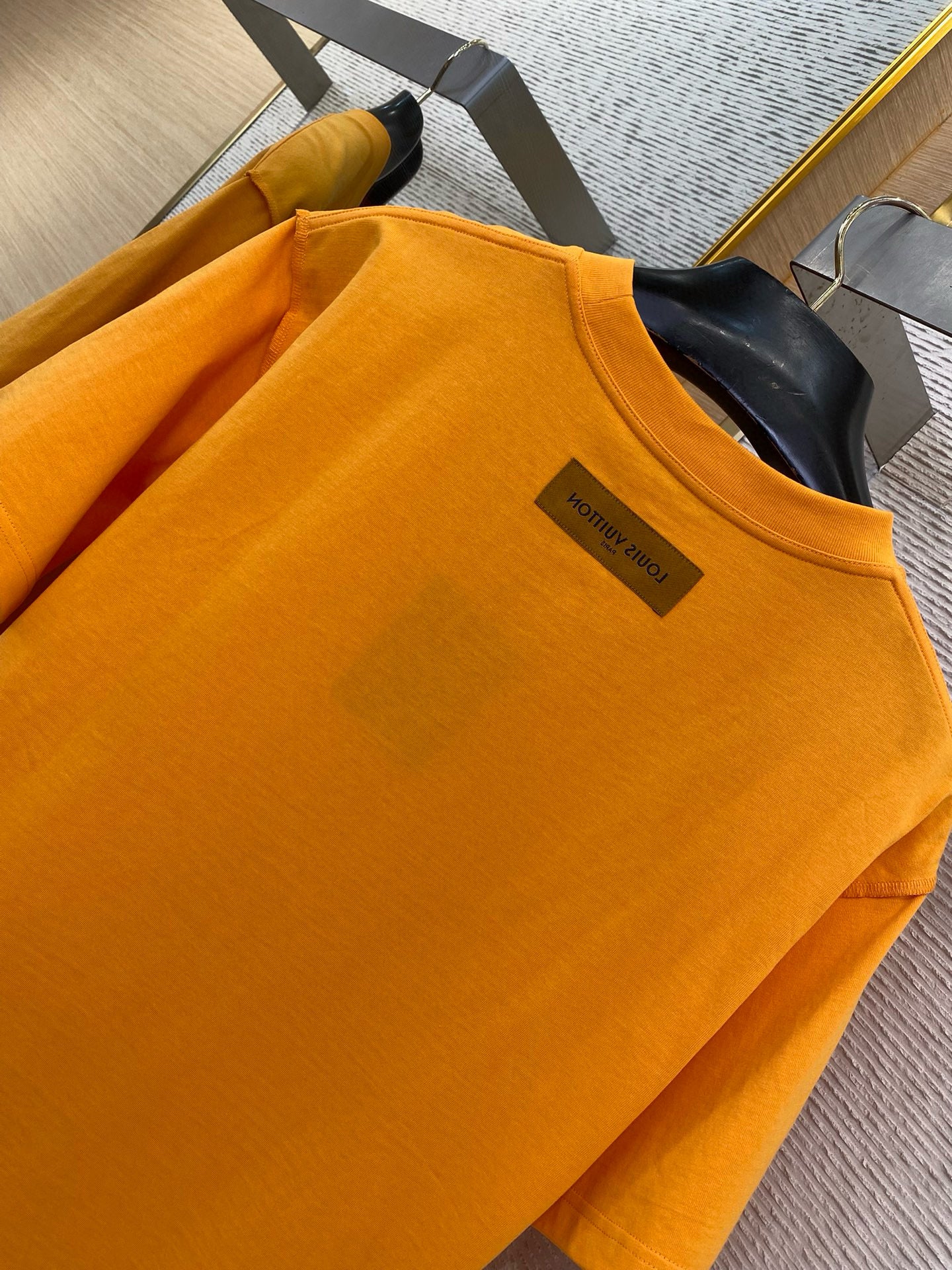 LOU T-SHIRT