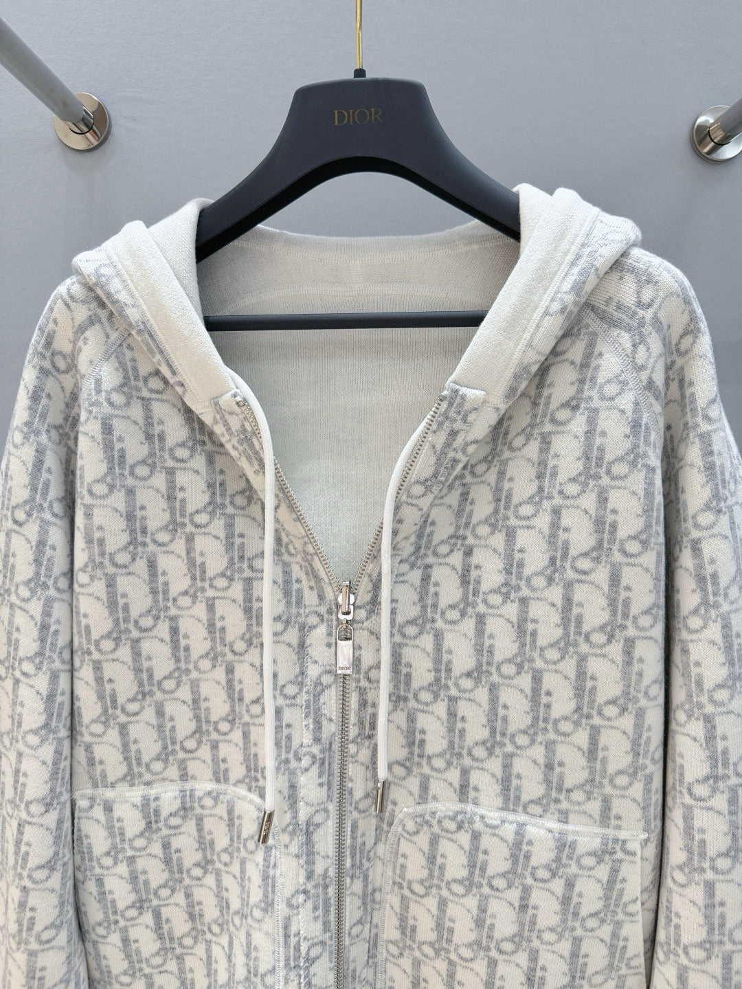 CD ZIP HOODIE