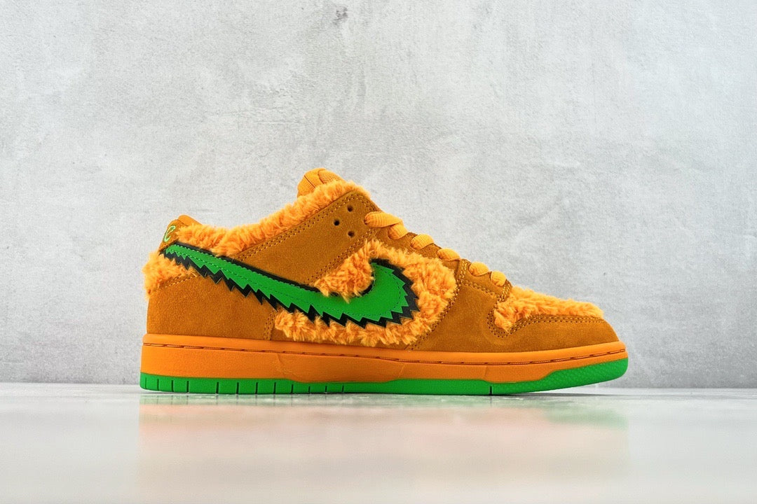 DUNK LOW DEAD BEARS