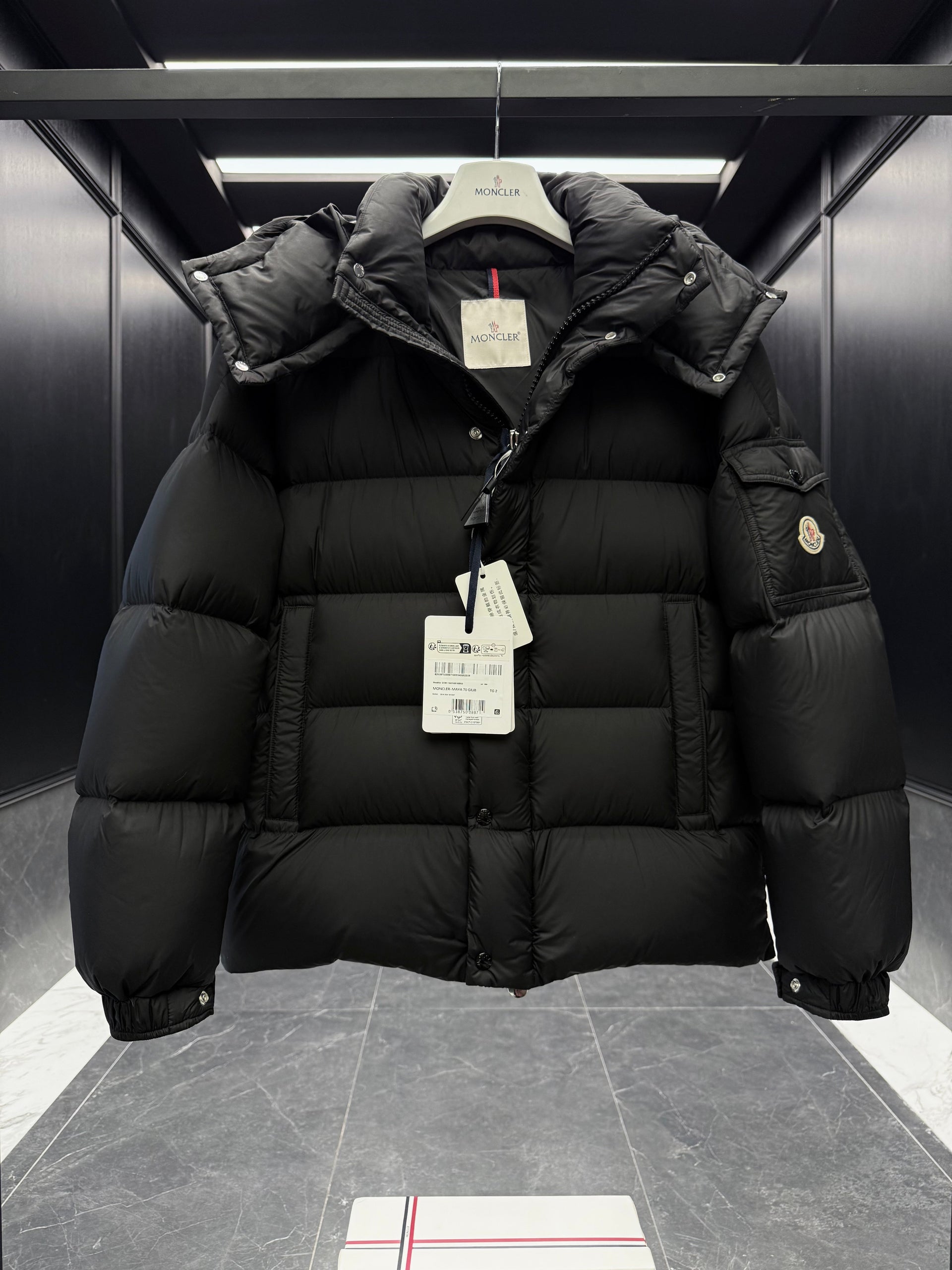 MONC VEZERE JACKET