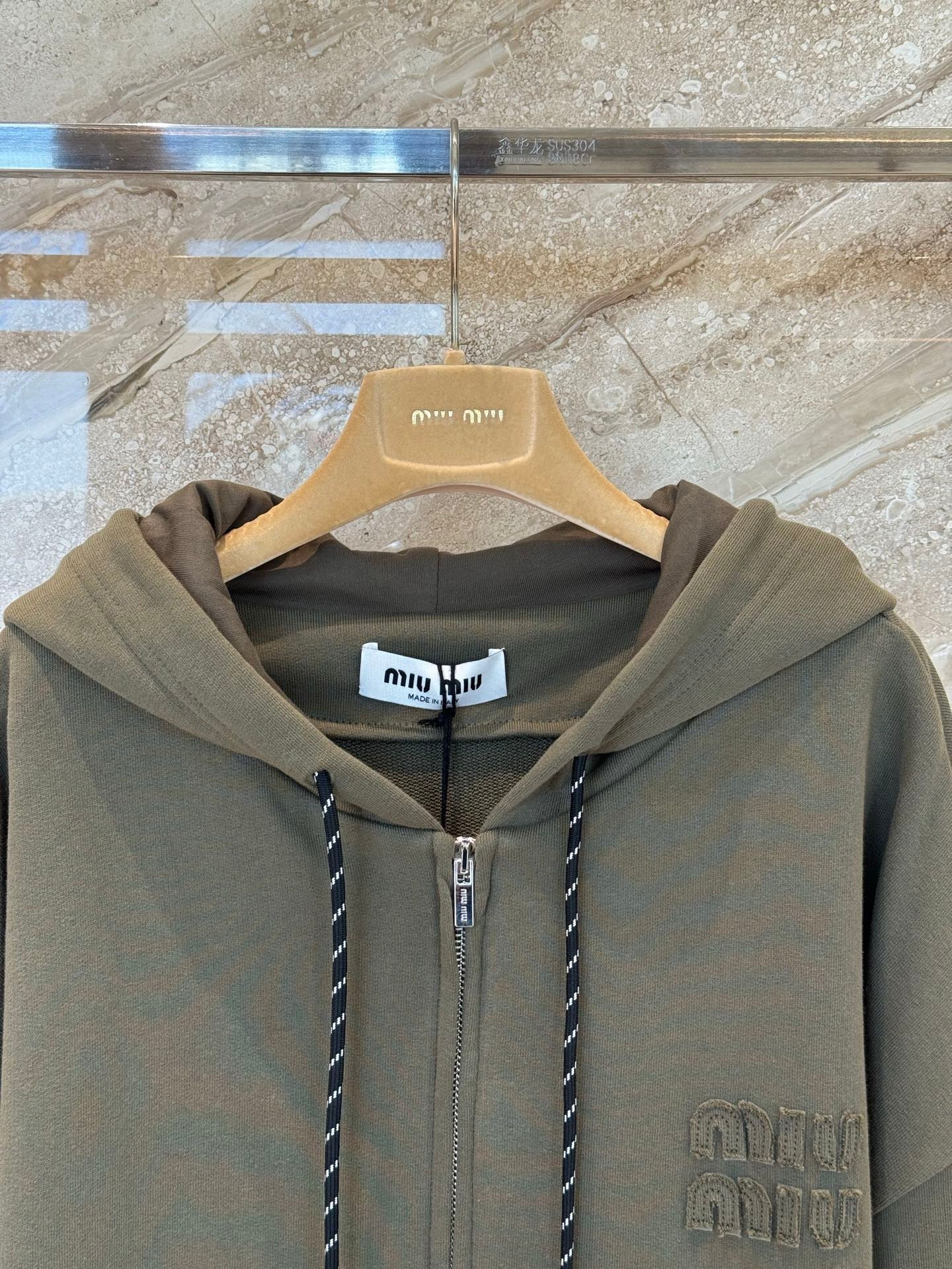 MIU M ZIP HOODIE