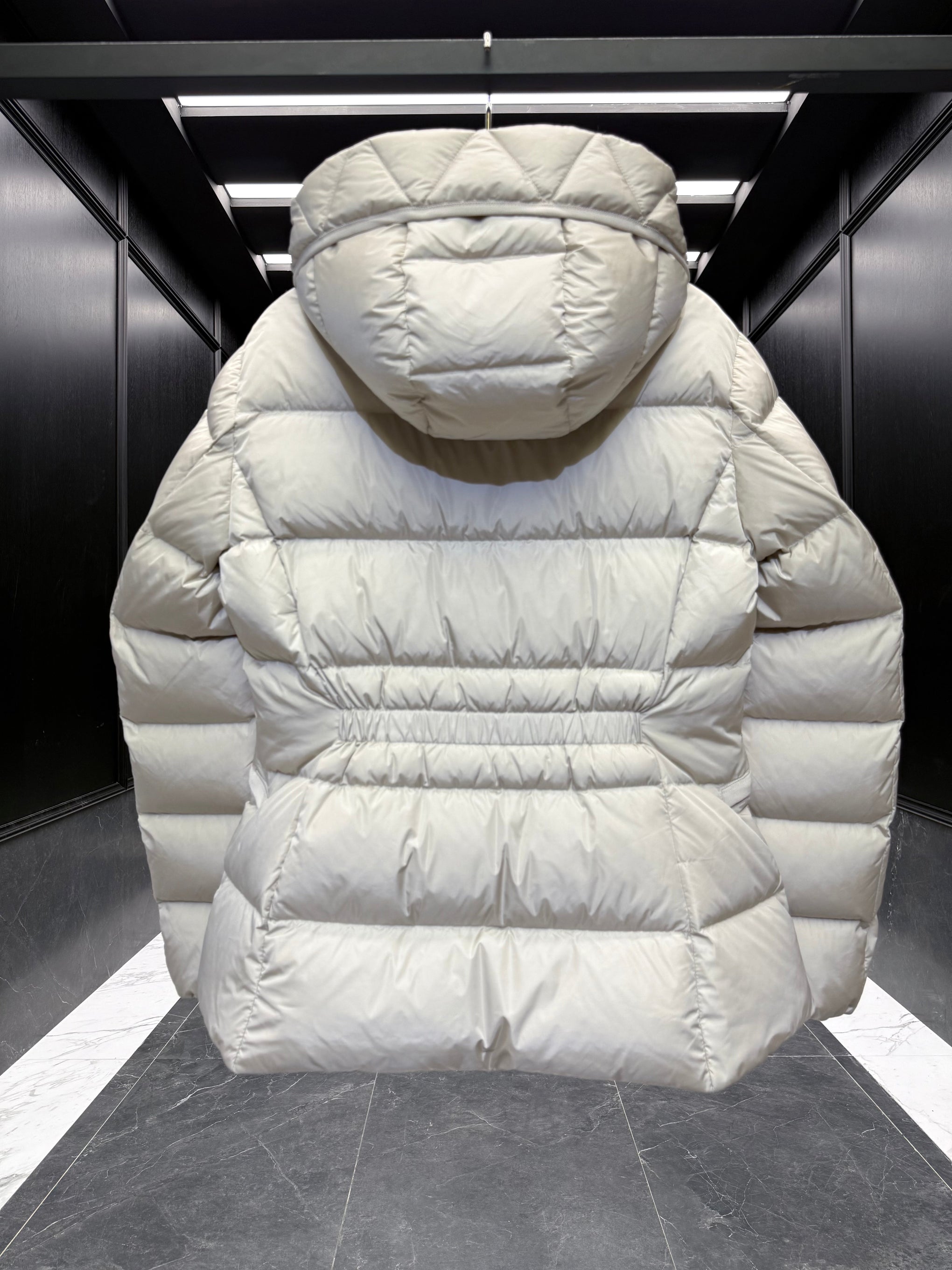 MONC AVOCE JACKET