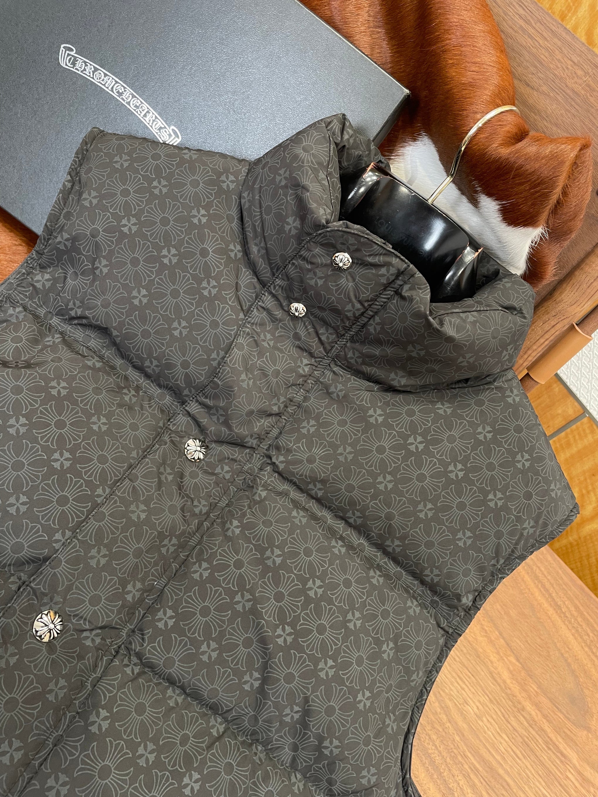 CHROME H VEST