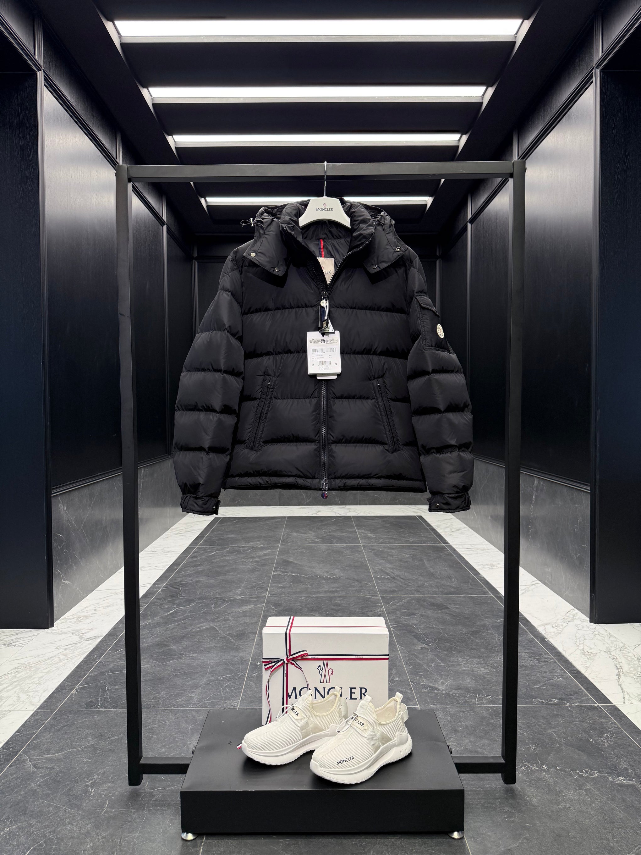 MONC MAYA JACKET