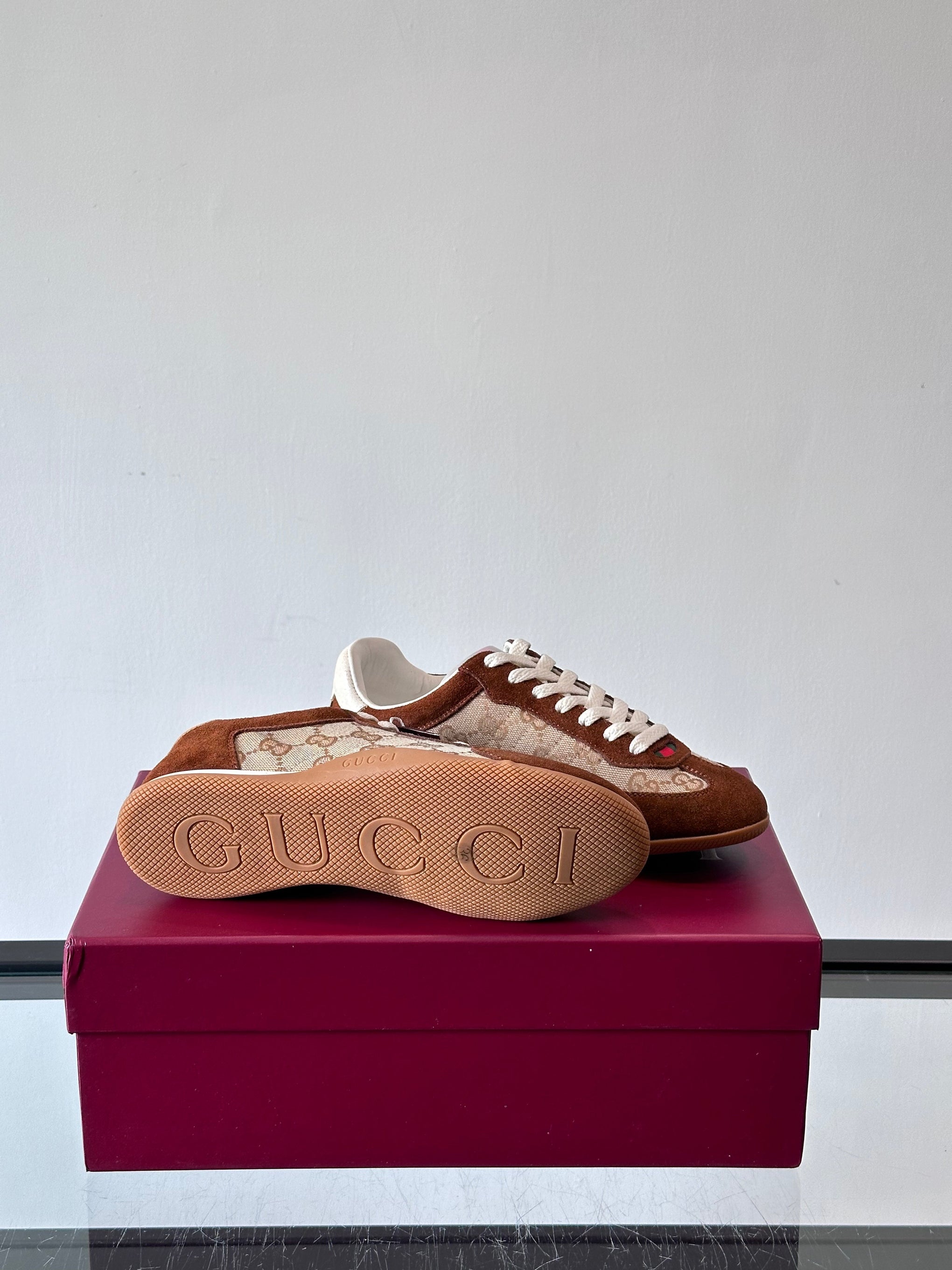 GG SHIFT SNEAKERS
