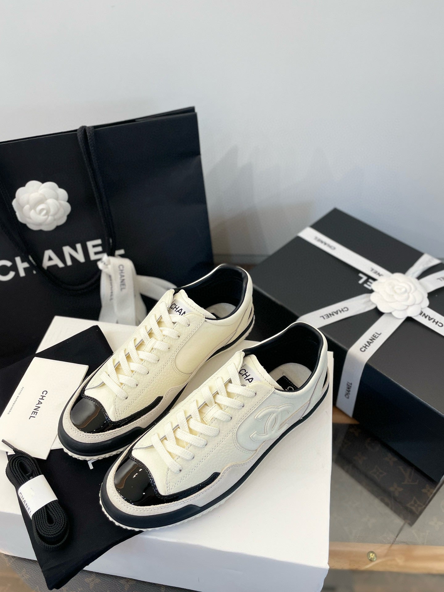 CC SNEAKER