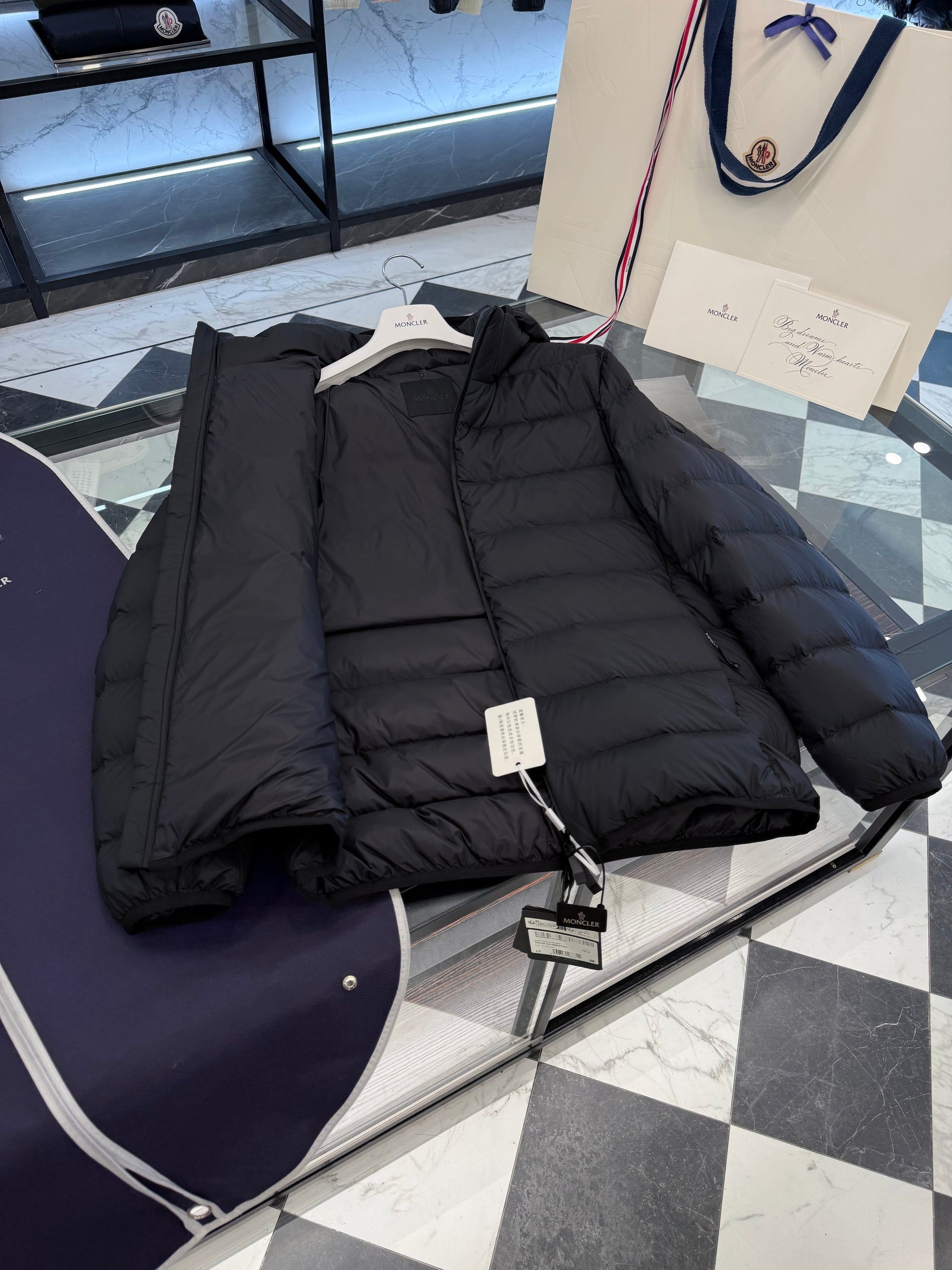 MONC JELUZ JACKET