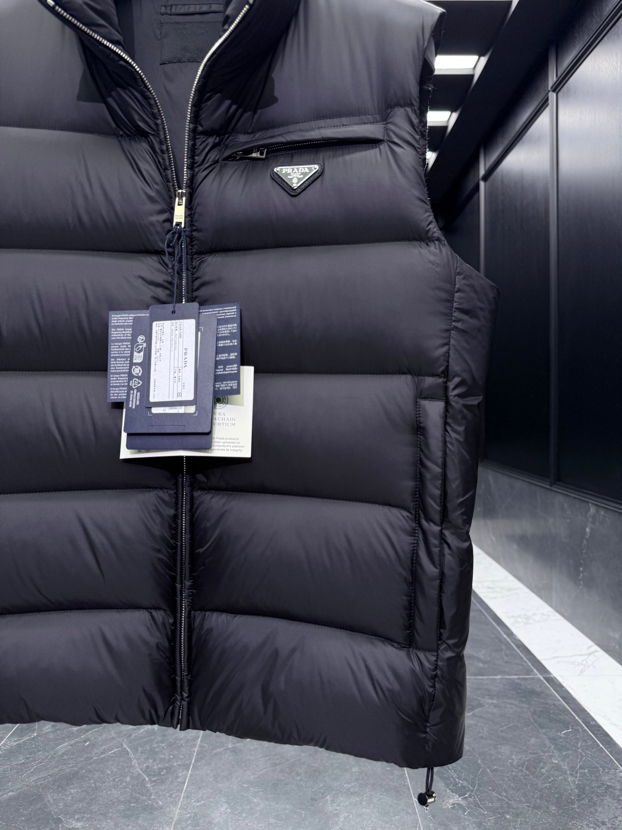 PD VEST