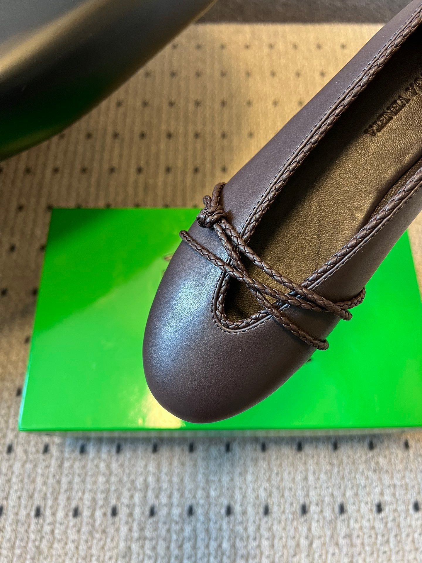 BOTT V BALLET PUMPS