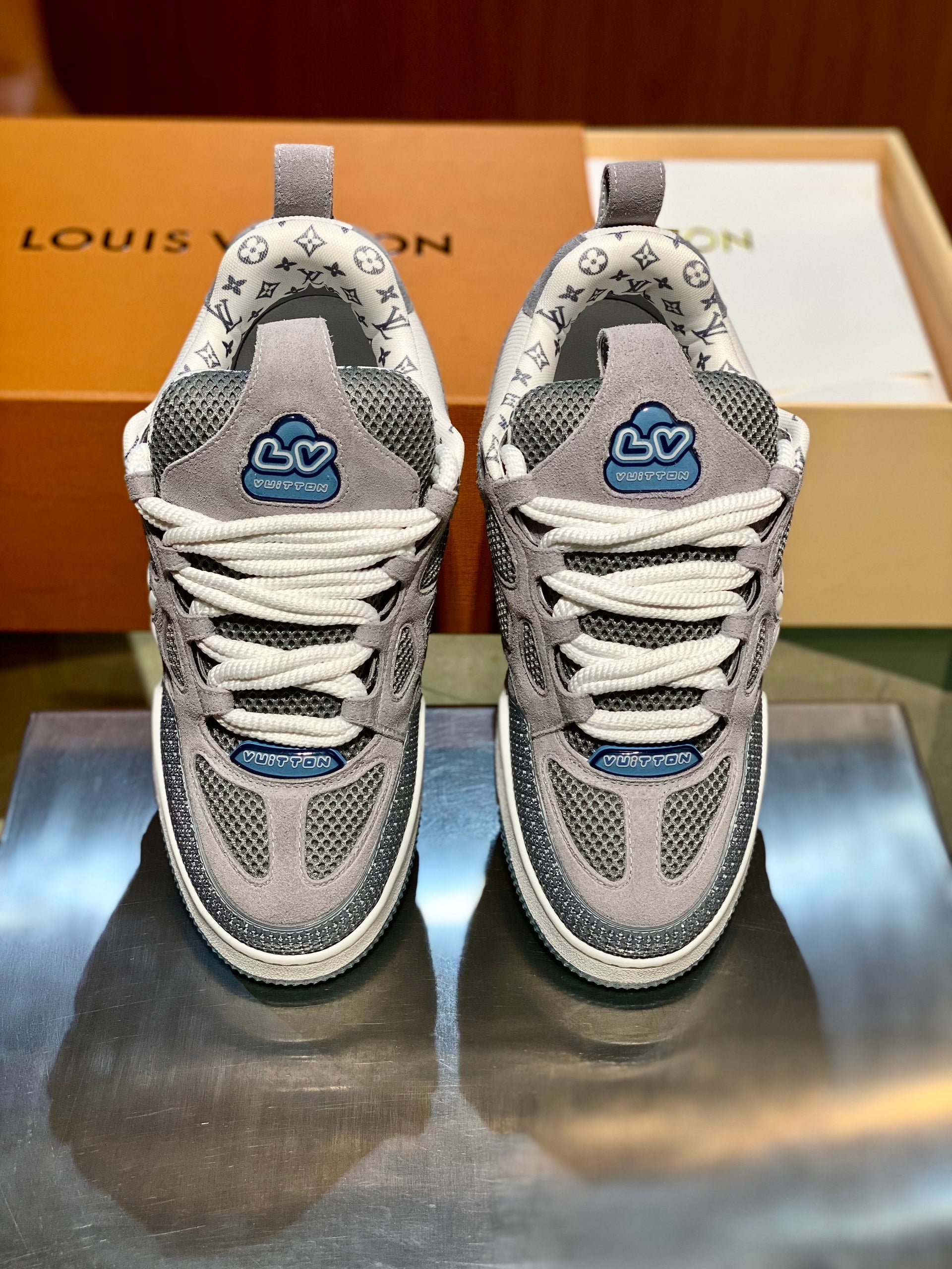 LOU TRAINERS
