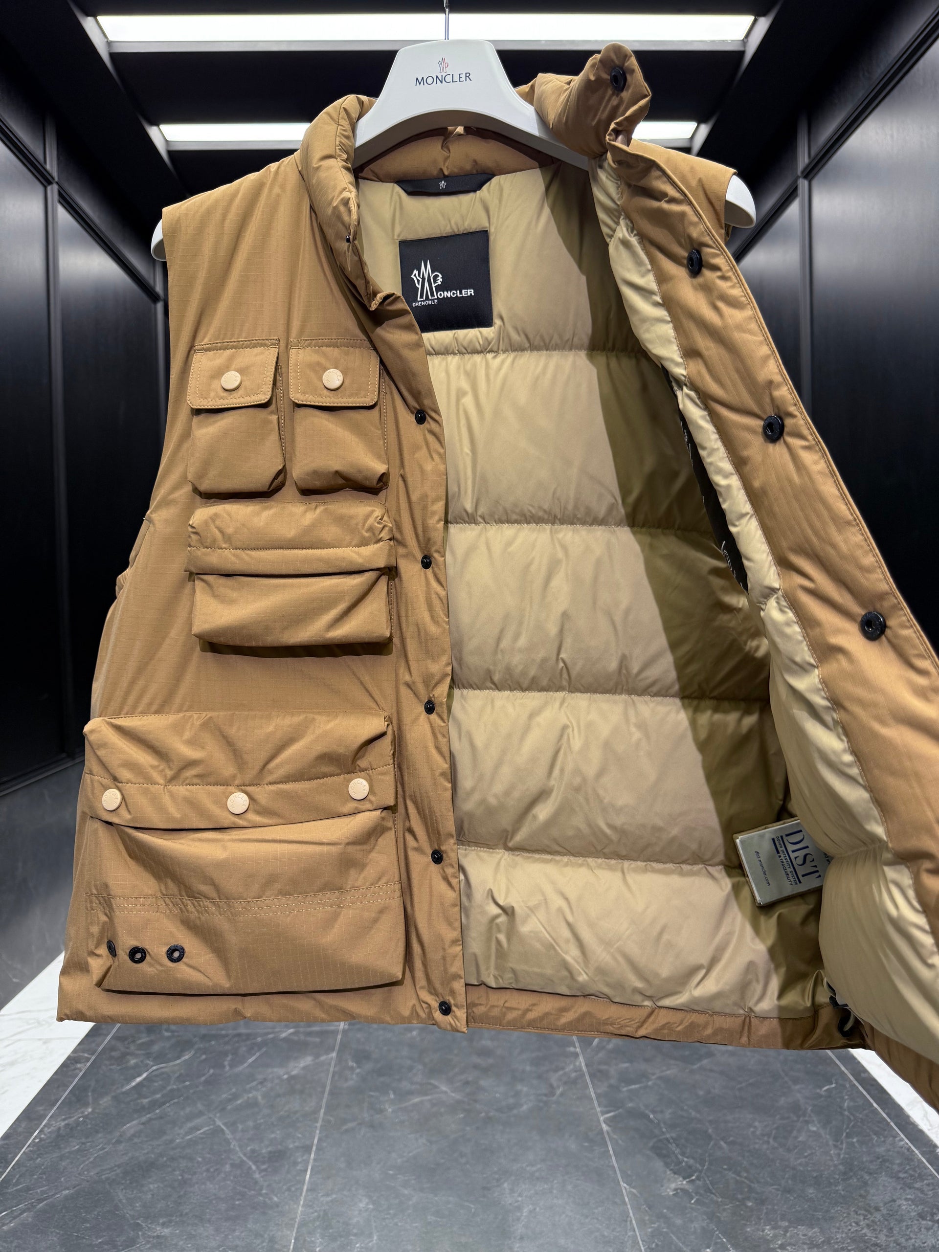 MONC TONGASS VEST