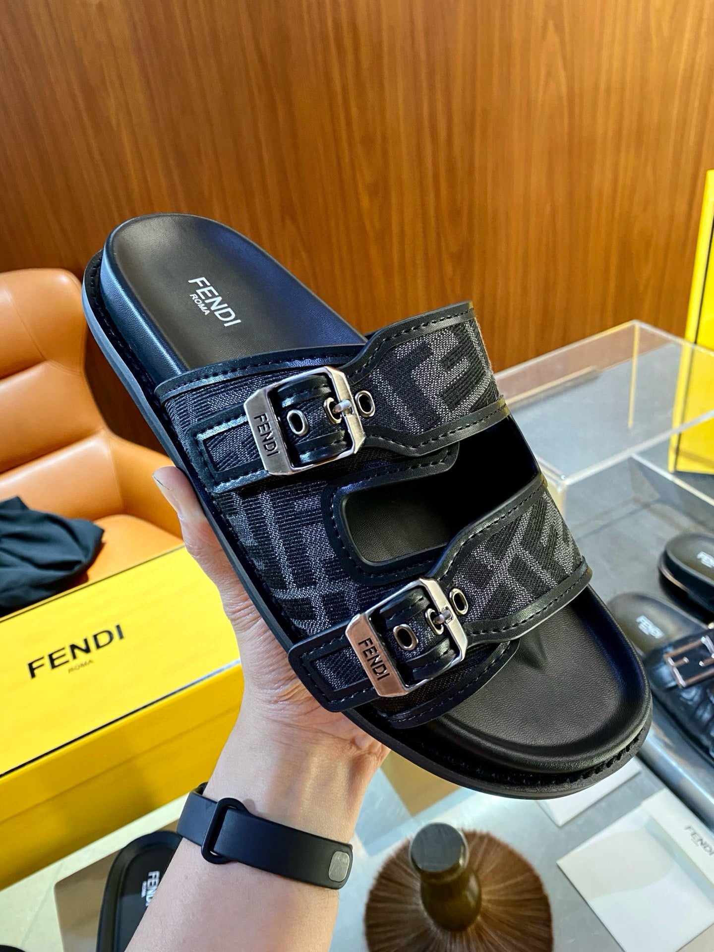 FEN SANDALS