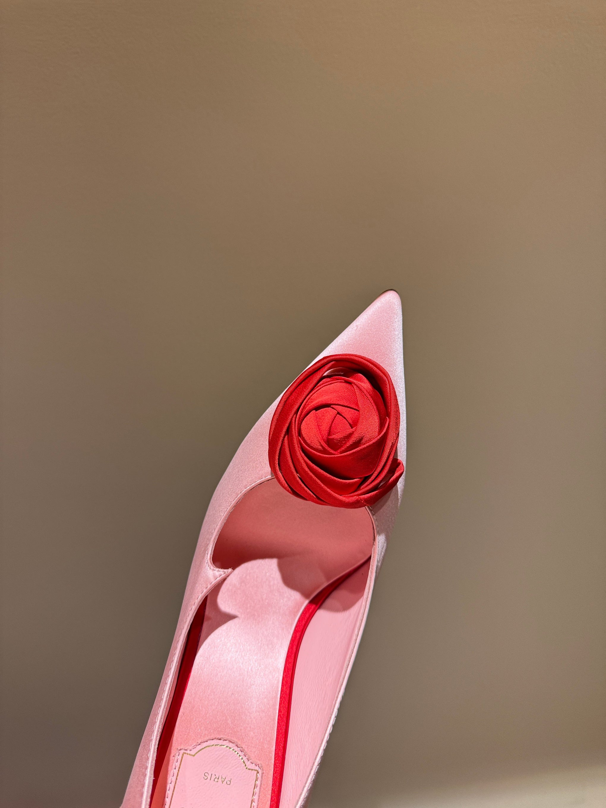 ROGER V HEELS